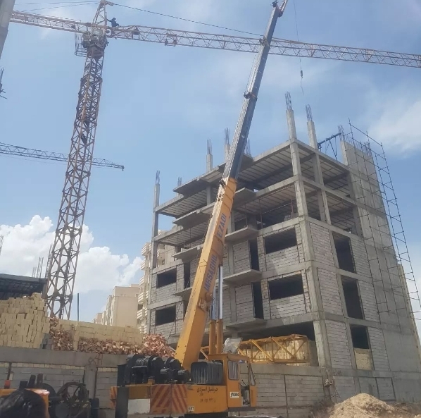 جرثقیل هاشم ایزدی