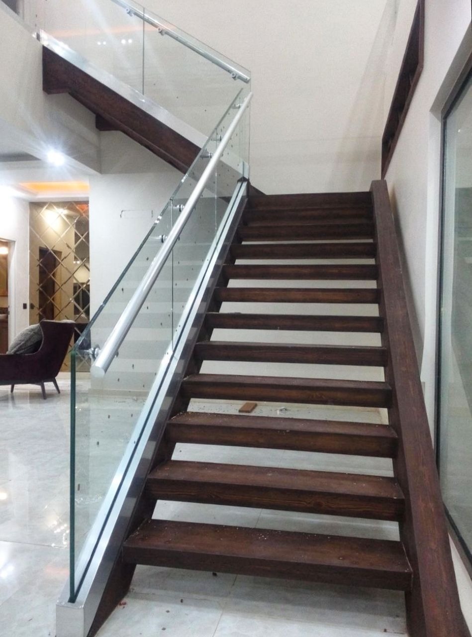 شیشه وسکوریت صدف آمل ومحموداباد