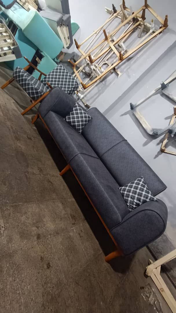 تولید و تعمیرات مبل کریمی