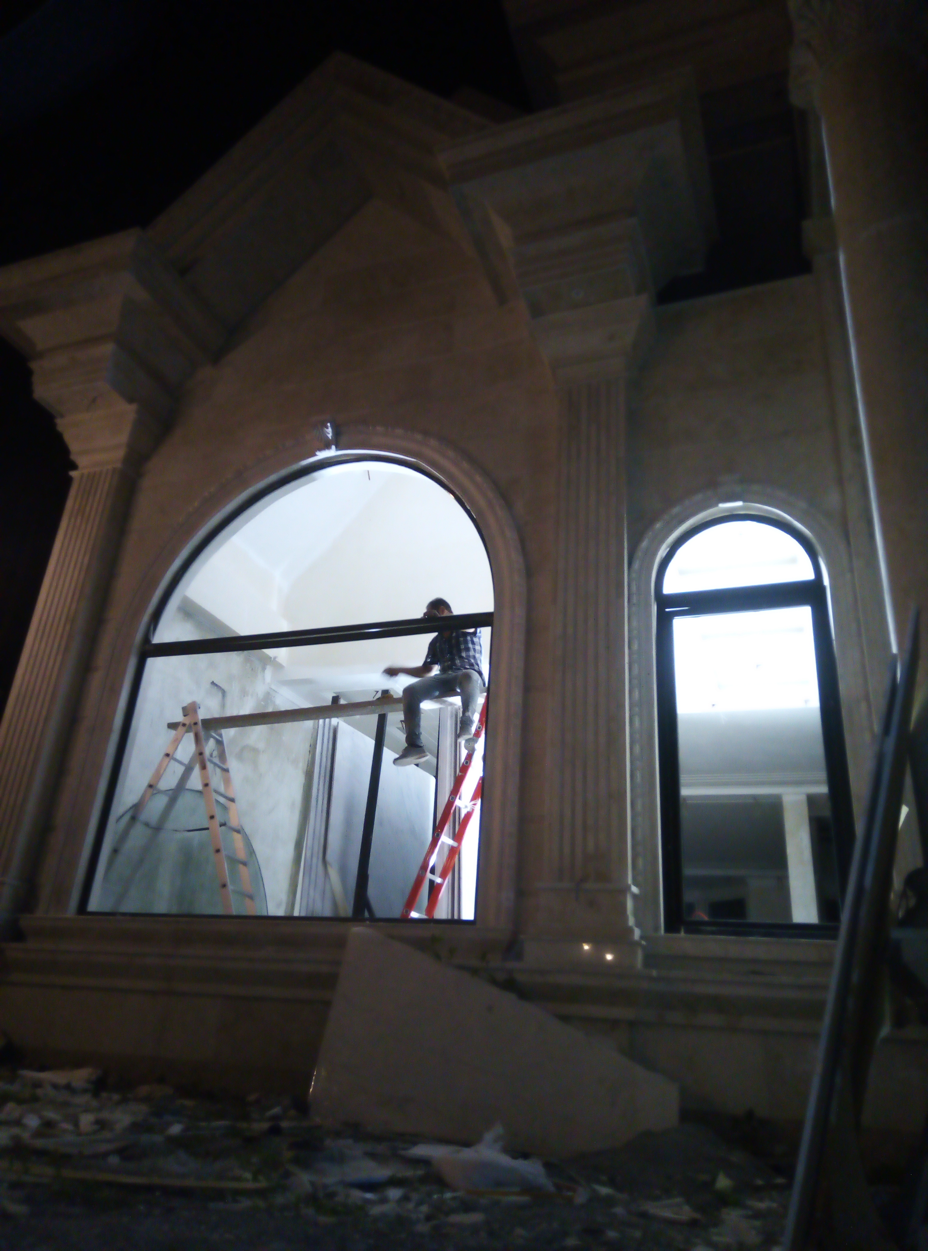 درب و پنجره دوجداره و توری پلیسه