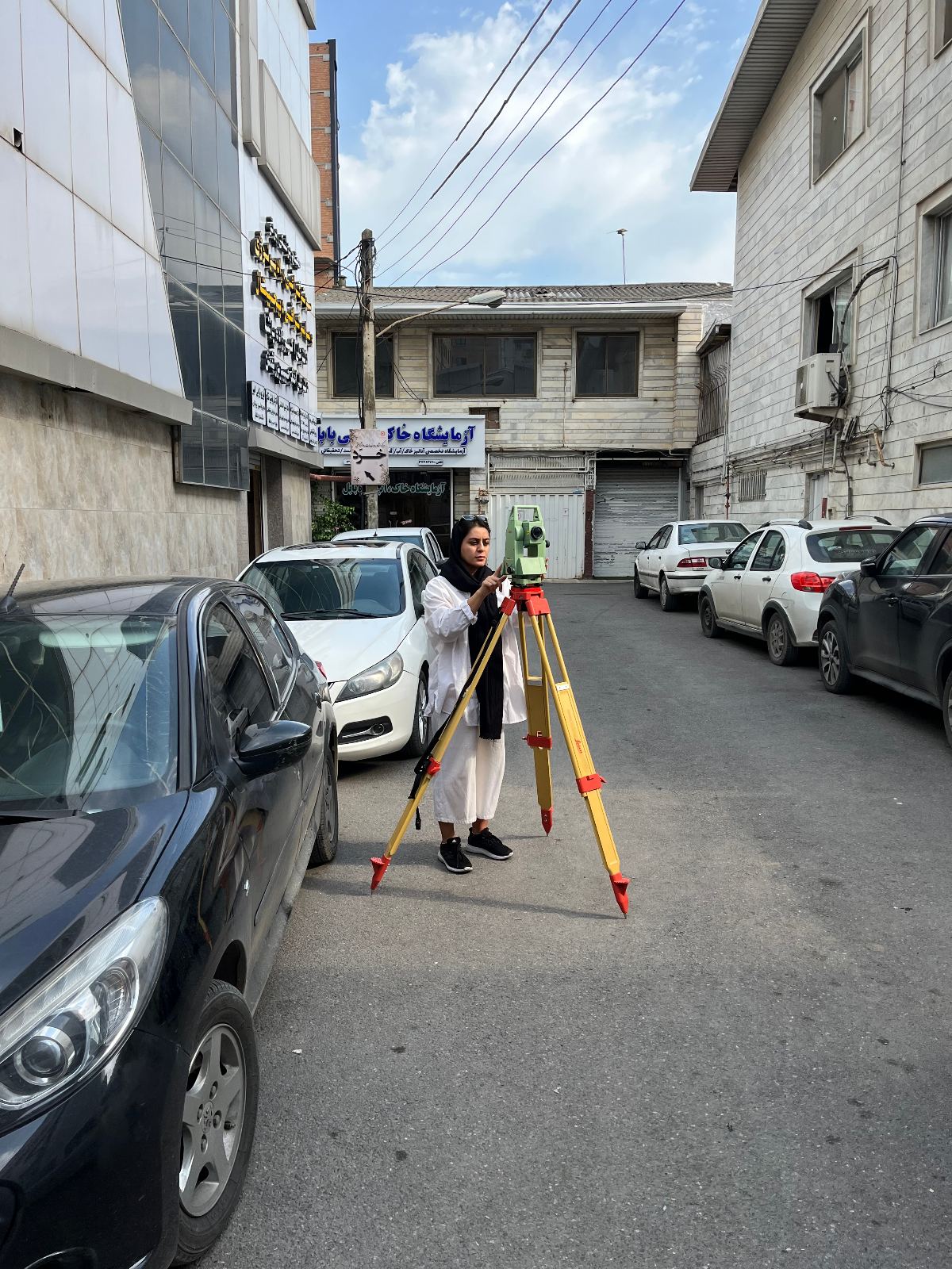 Roodsarabi_Surveyor