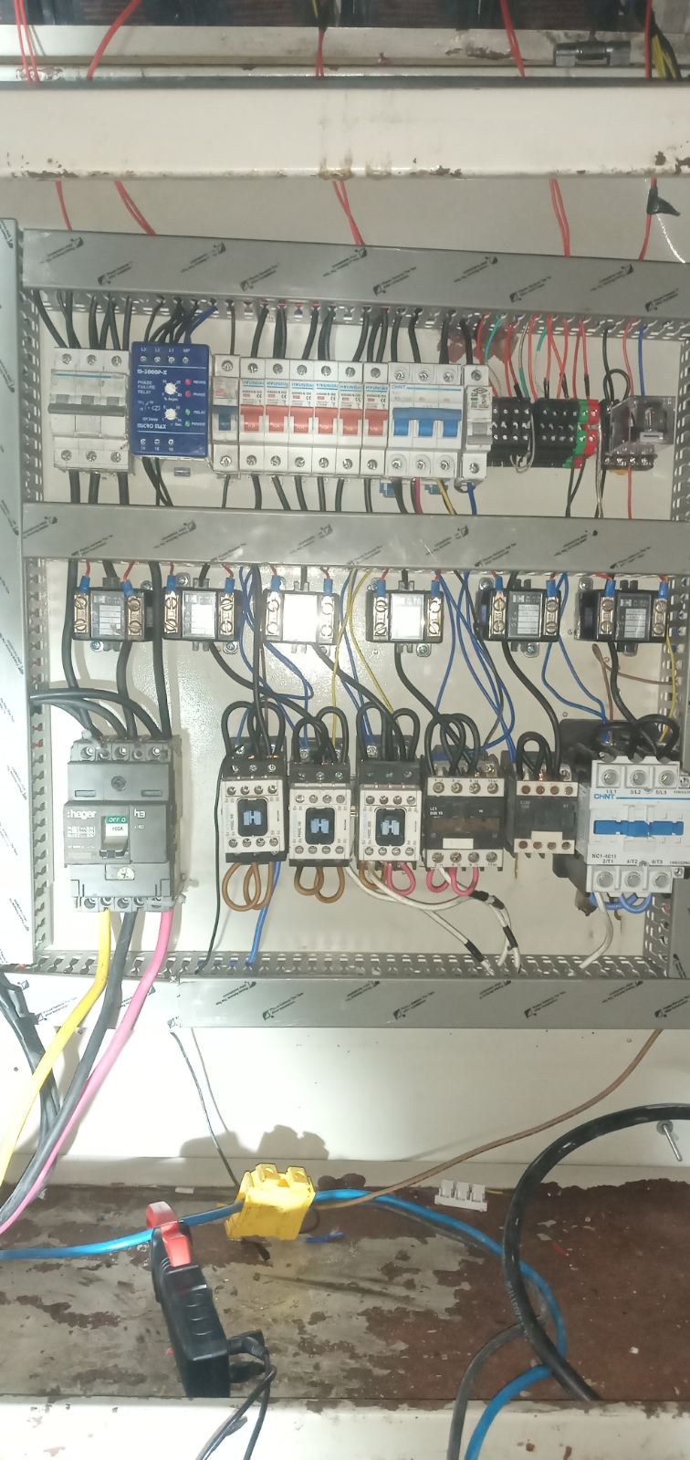 برقکار،برقکار صنعتی،موتور برق،تابلو برق