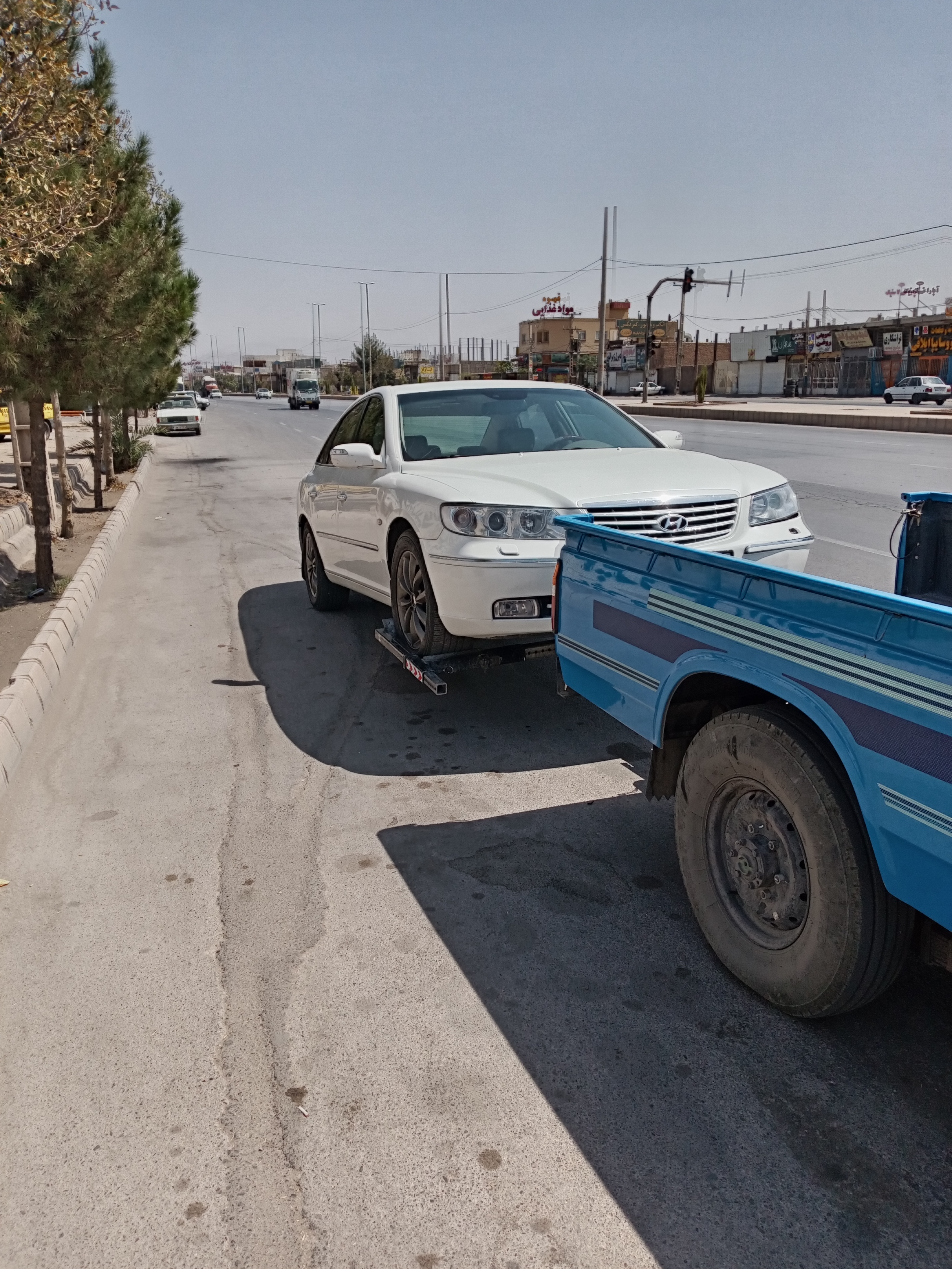 یدک کش و جرثقیل شبانه روزی شجاعی