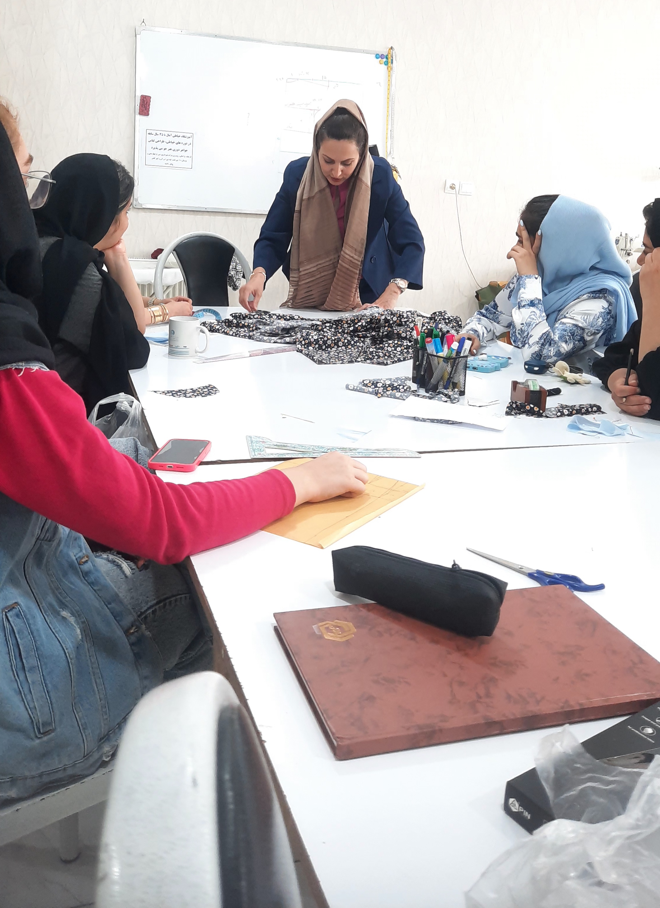 آموزشگاه طراحی و دوخت زهرا شجاع