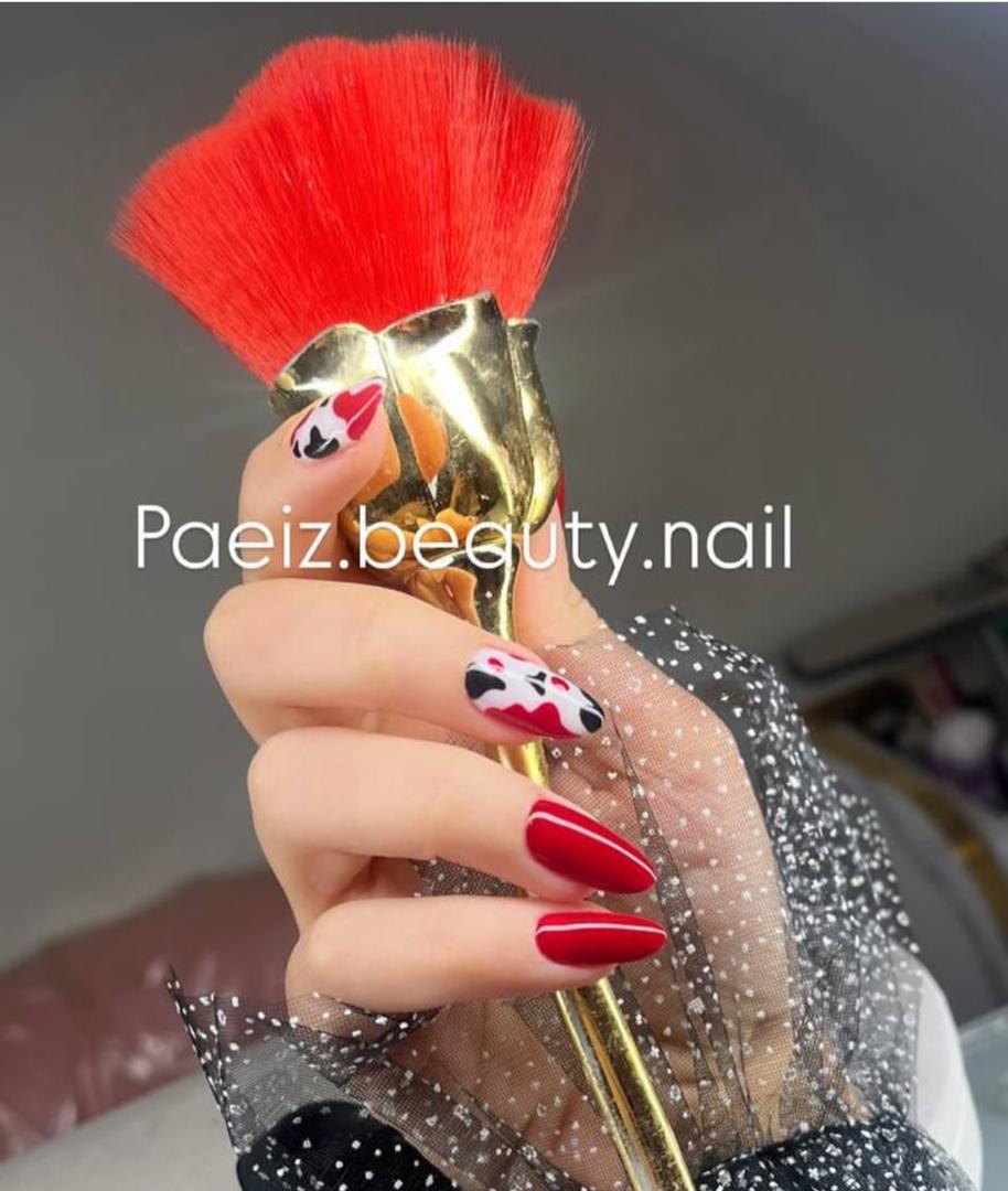 کاشت ناخن پاییز