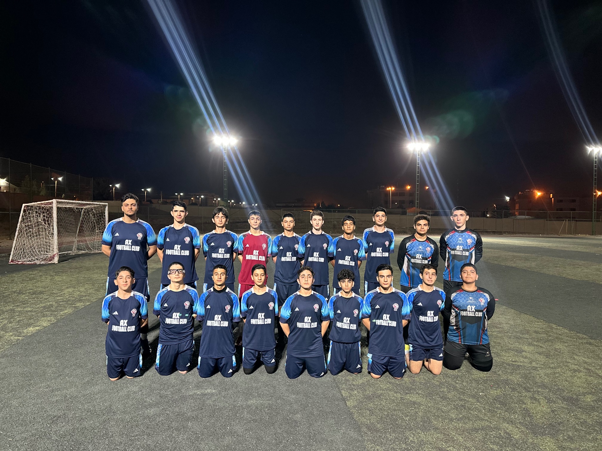 باشگاه و مدرسه فوتبال آکس البرز