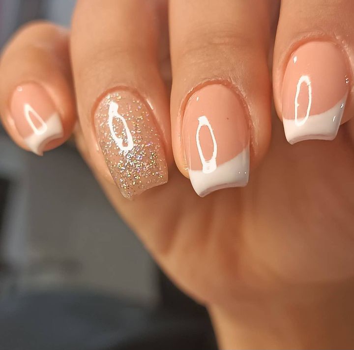 خدمات تخصصی  ناخن شیوا