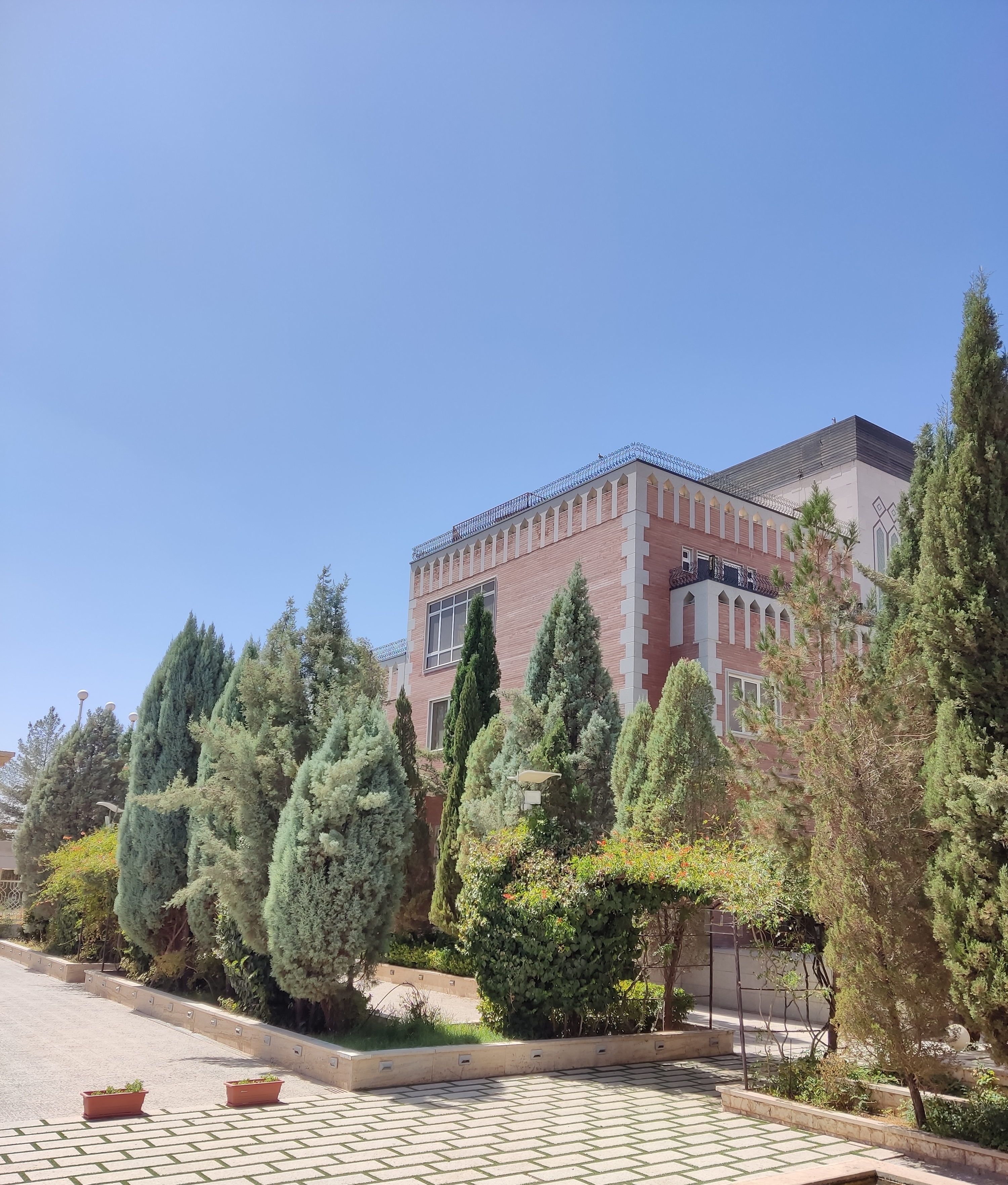 هتل کاخ هفت باغ 