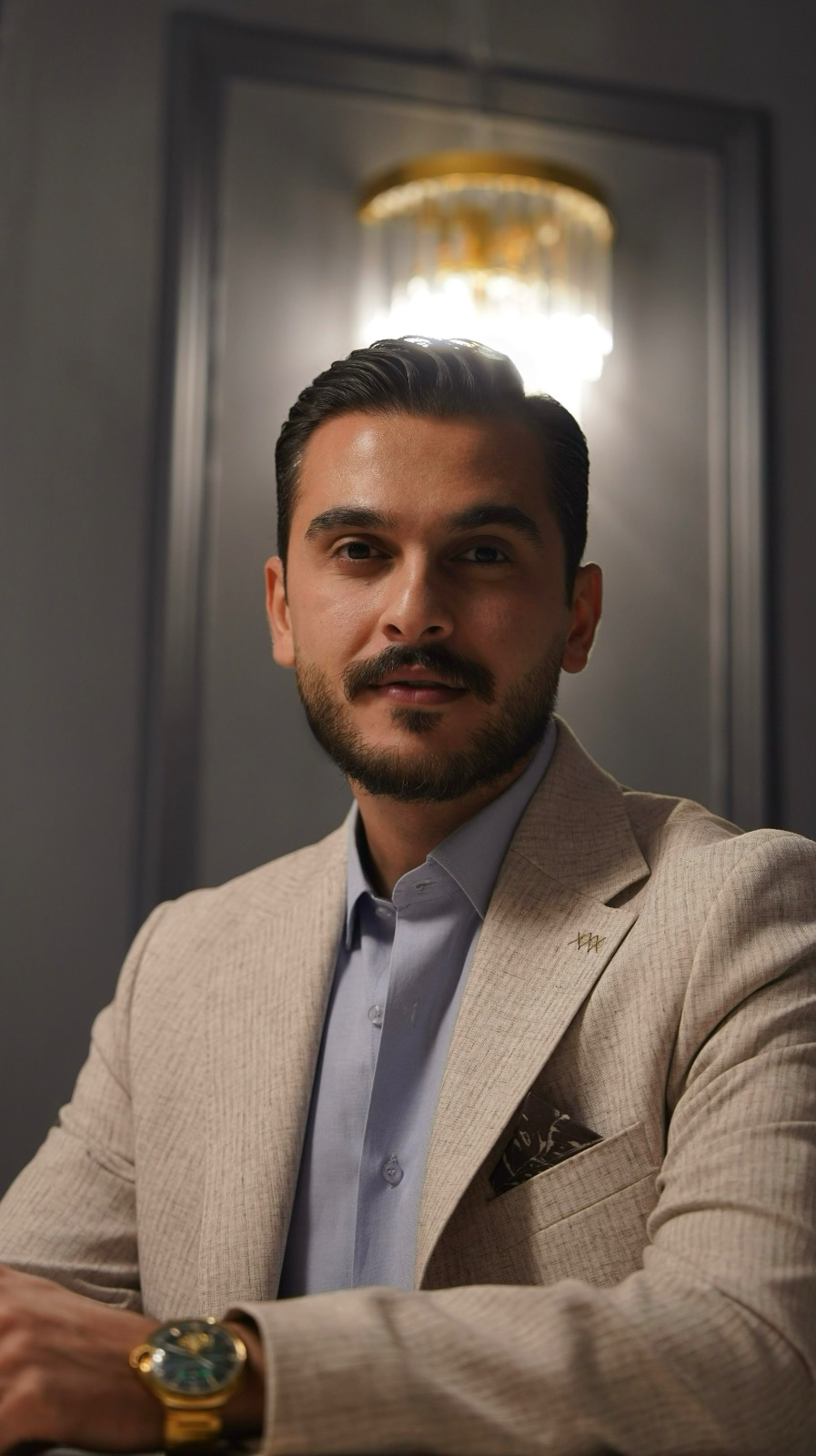 وکیل حسین میلانی