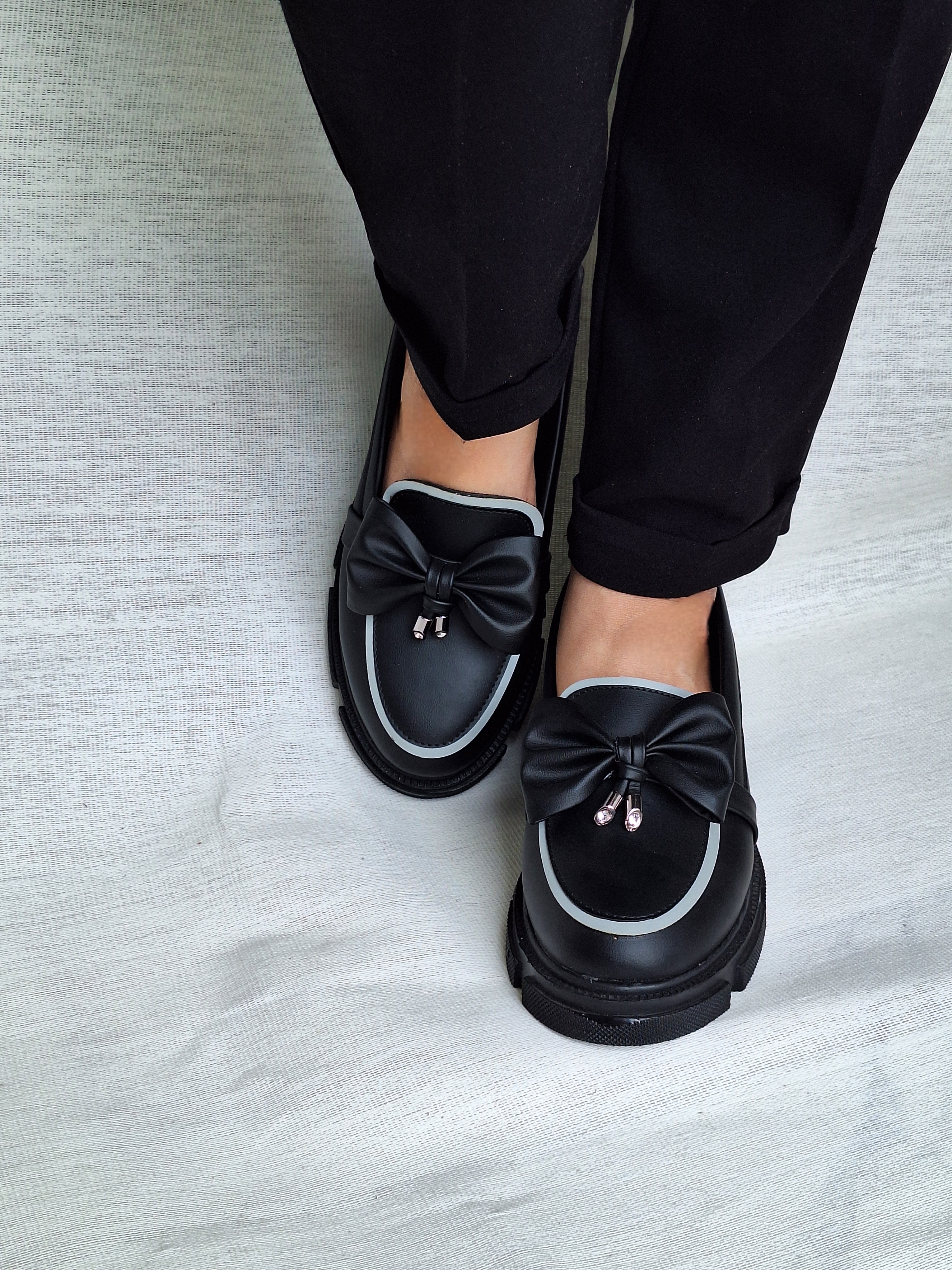 کیف‌ و کفش‌ ملکه