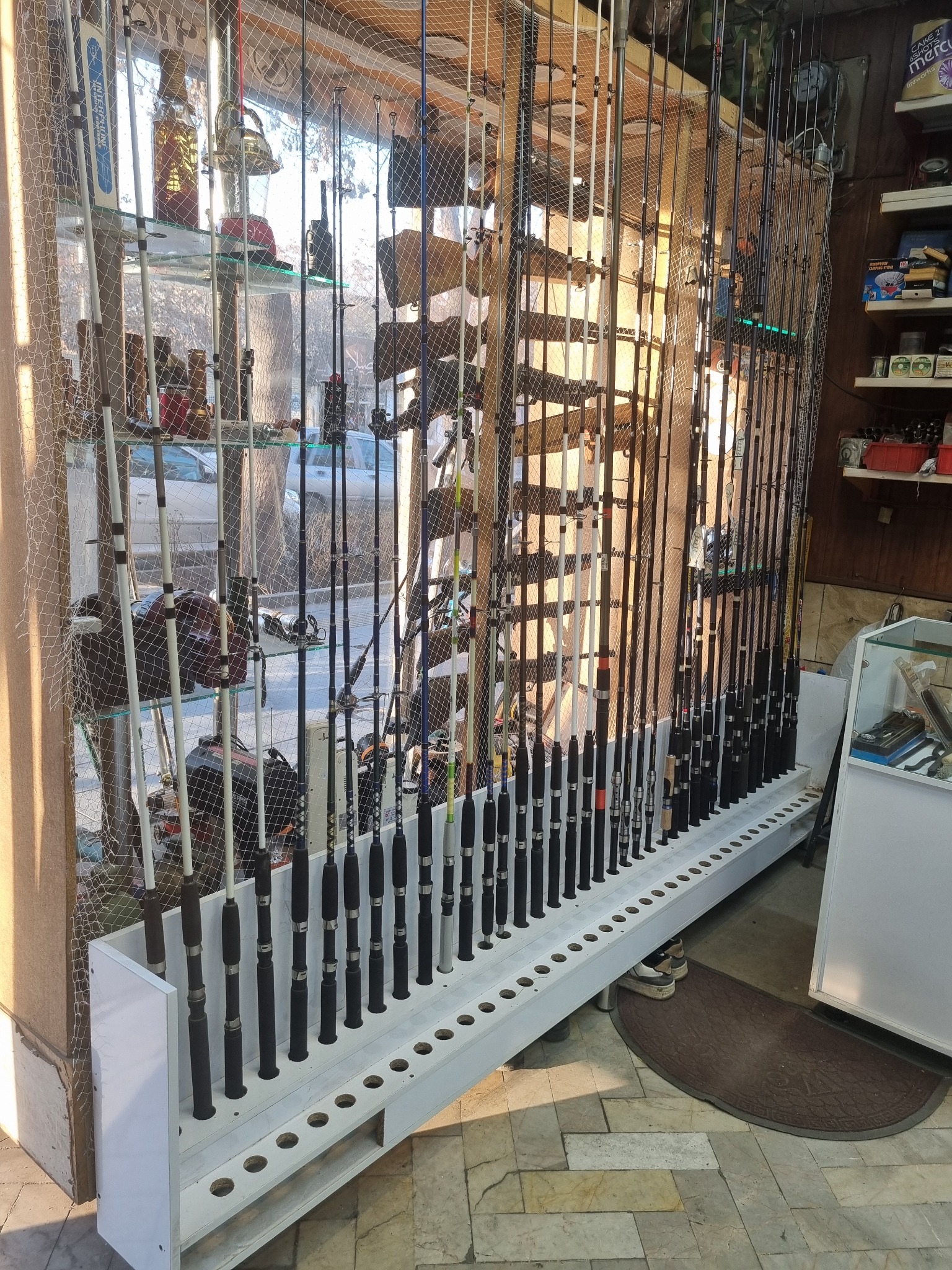 فروشگاه شکار و ماهیگیری شهر شکار