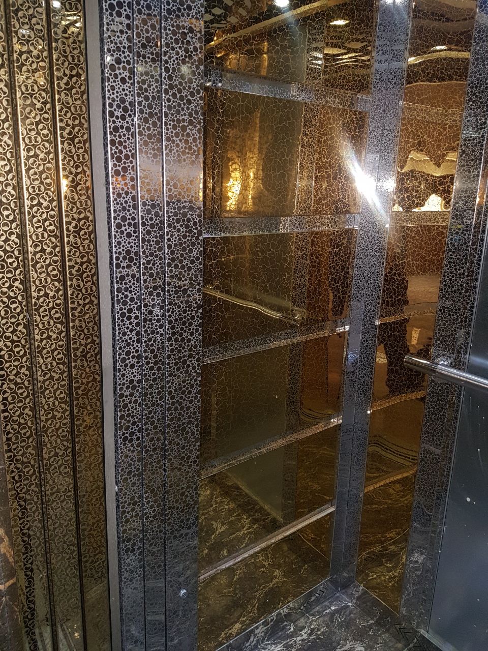 شرکت آسانسور مبین نمای اصفهان