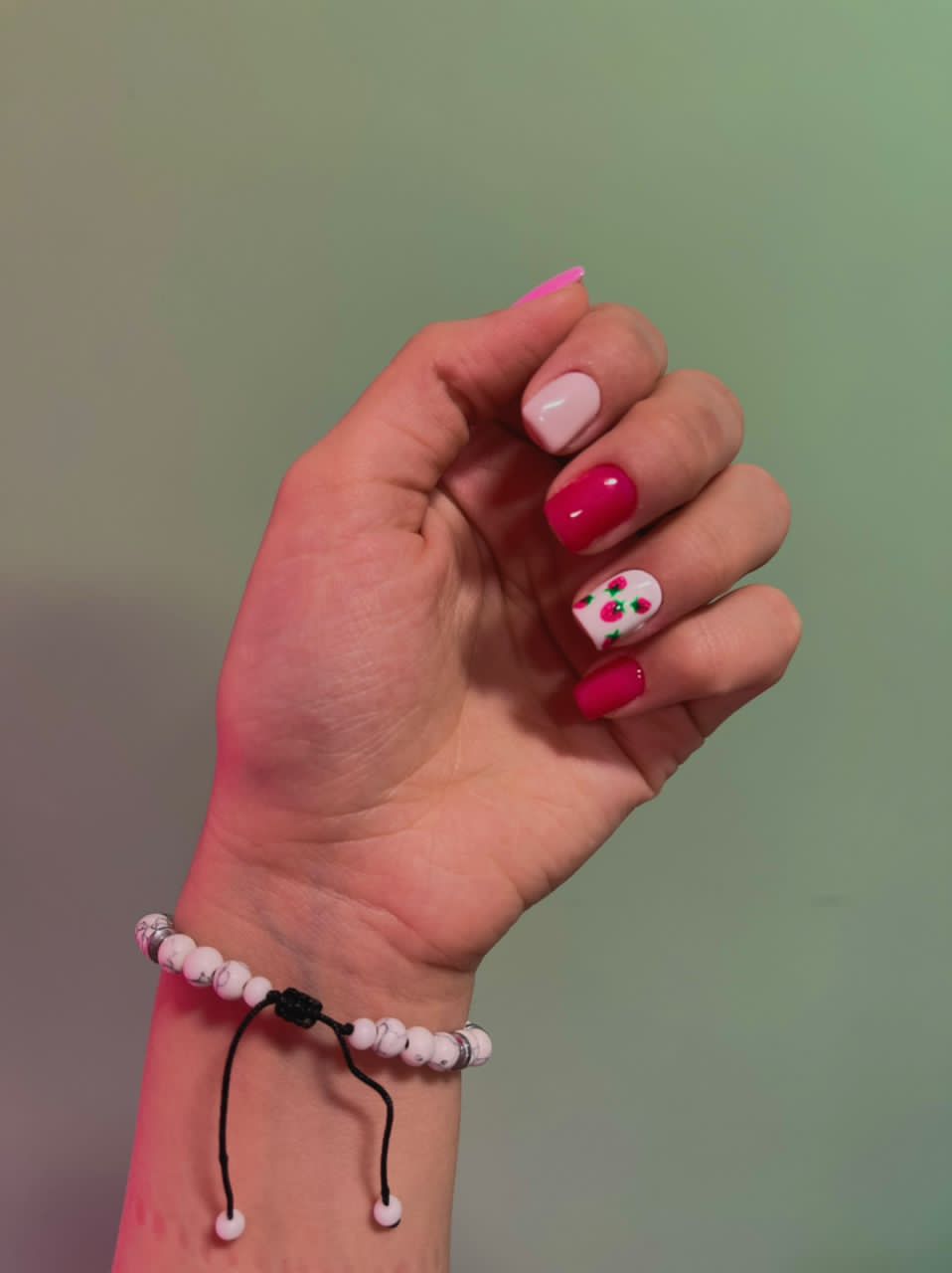 خدمات تخصصی ناخن ملودیکا