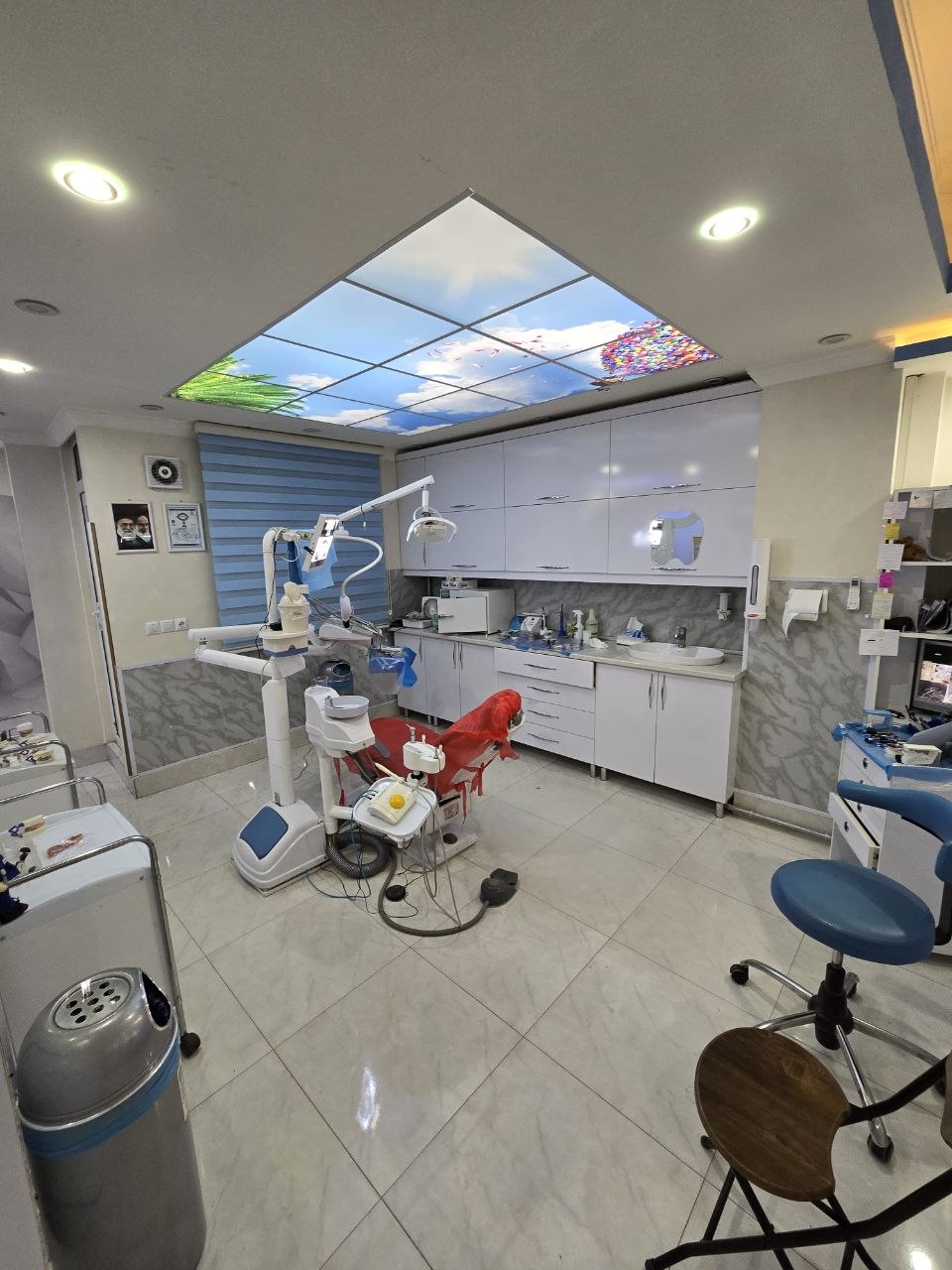 خدمات دندانپزشکی دکتر سینا ابراهیم‌زاده