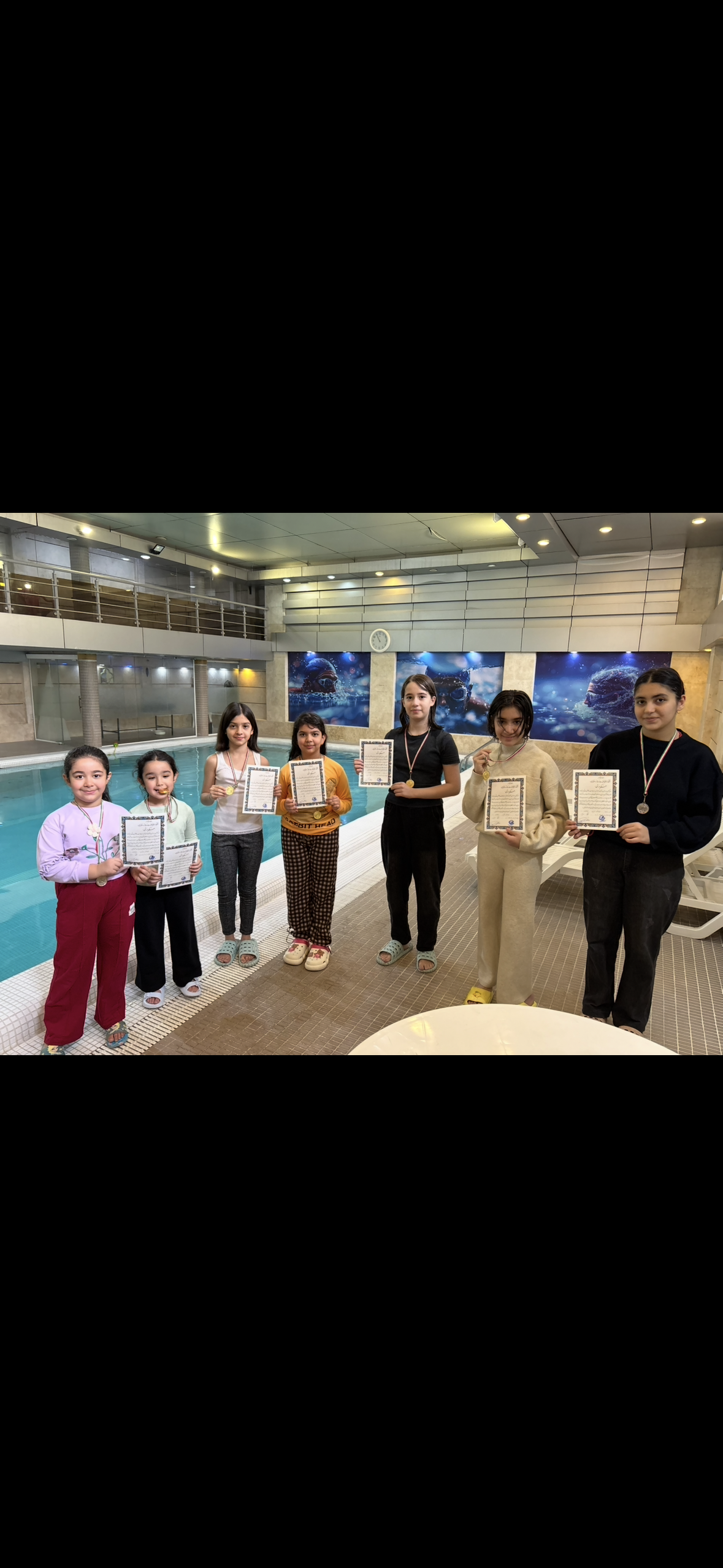 آکادمی آموزش شنا و آب‌درمانی سارا حاتمی