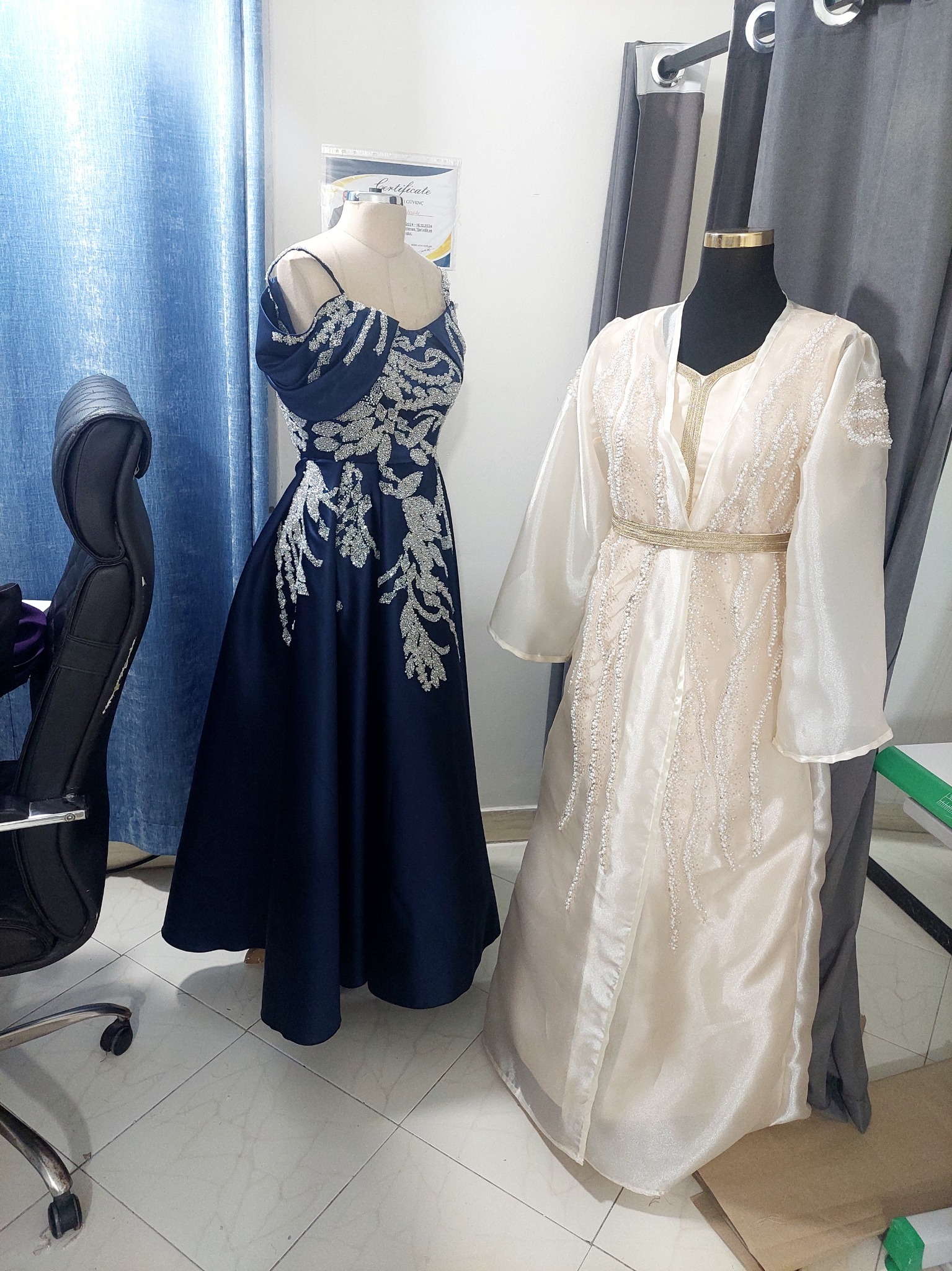 اسنا دیزاین طراحی و دوخت لباس مجلسی