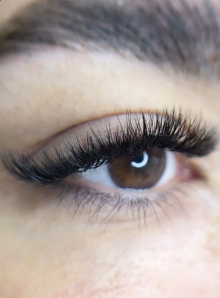 اکستنشن تخصصی مژه محدثه