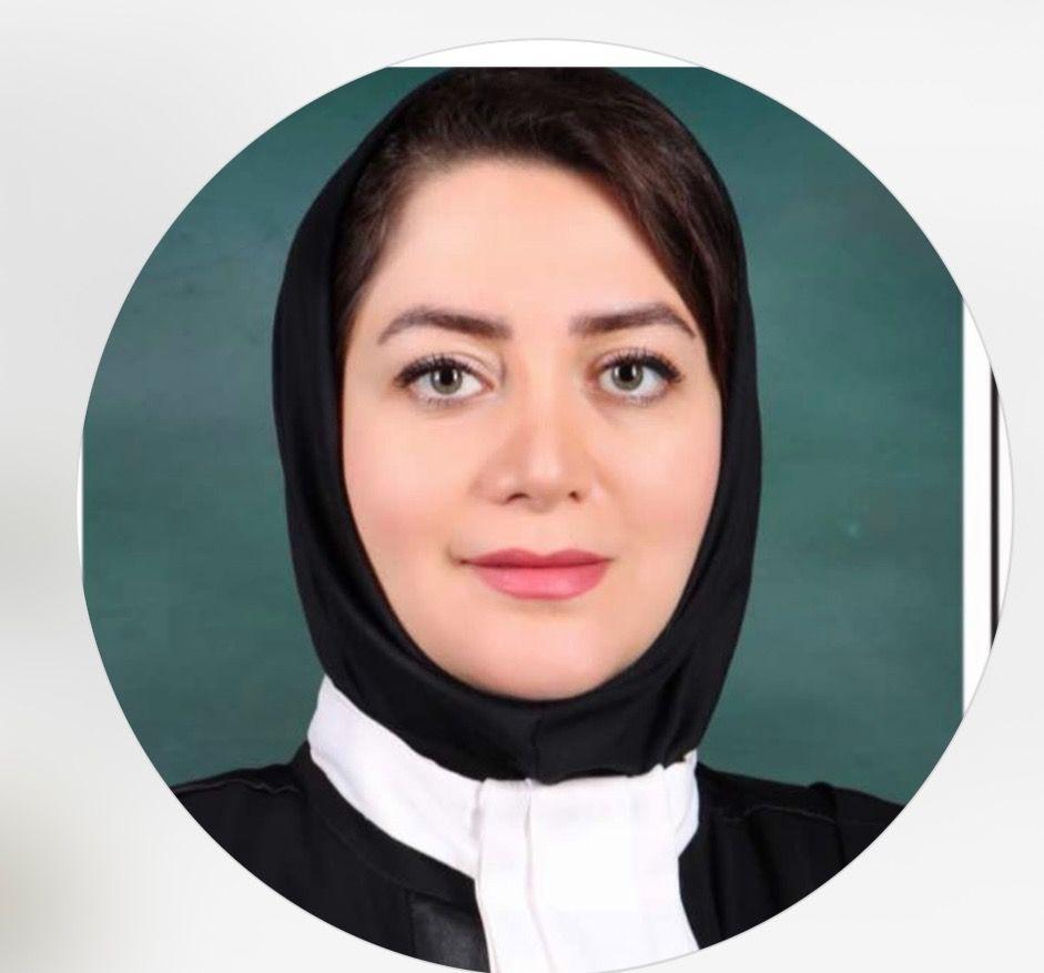 وکیل افسانه زمان