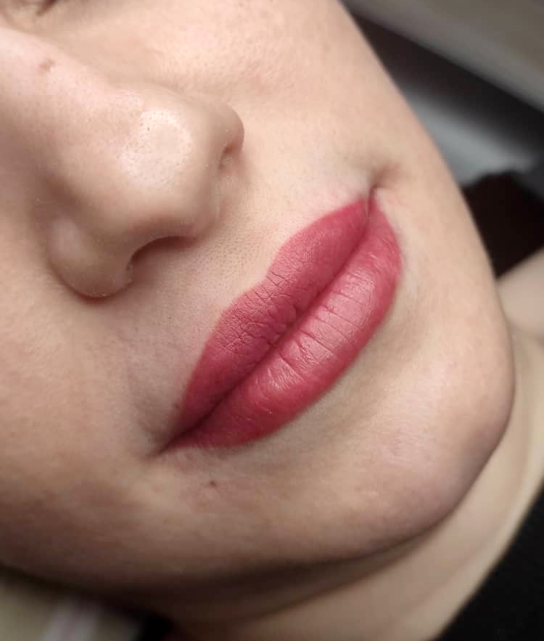 آرایش دائم صورت و تتوی بدن هدی انگورج