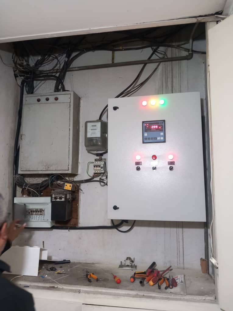 محافظ مرکزی برق و تابلو خازن راینو