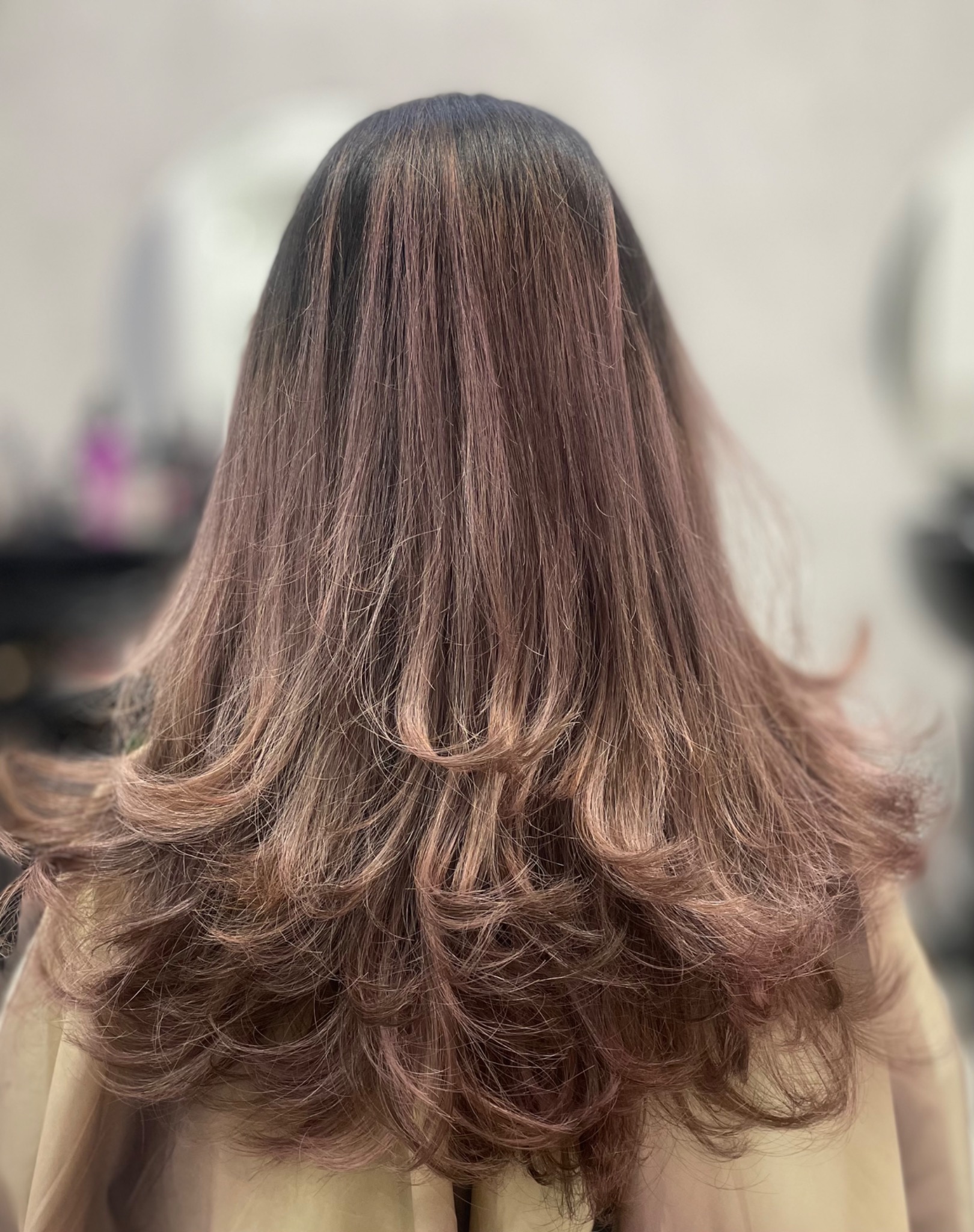 ارایشگاه و اموزشگاه زیبایی شهلا نعمتی