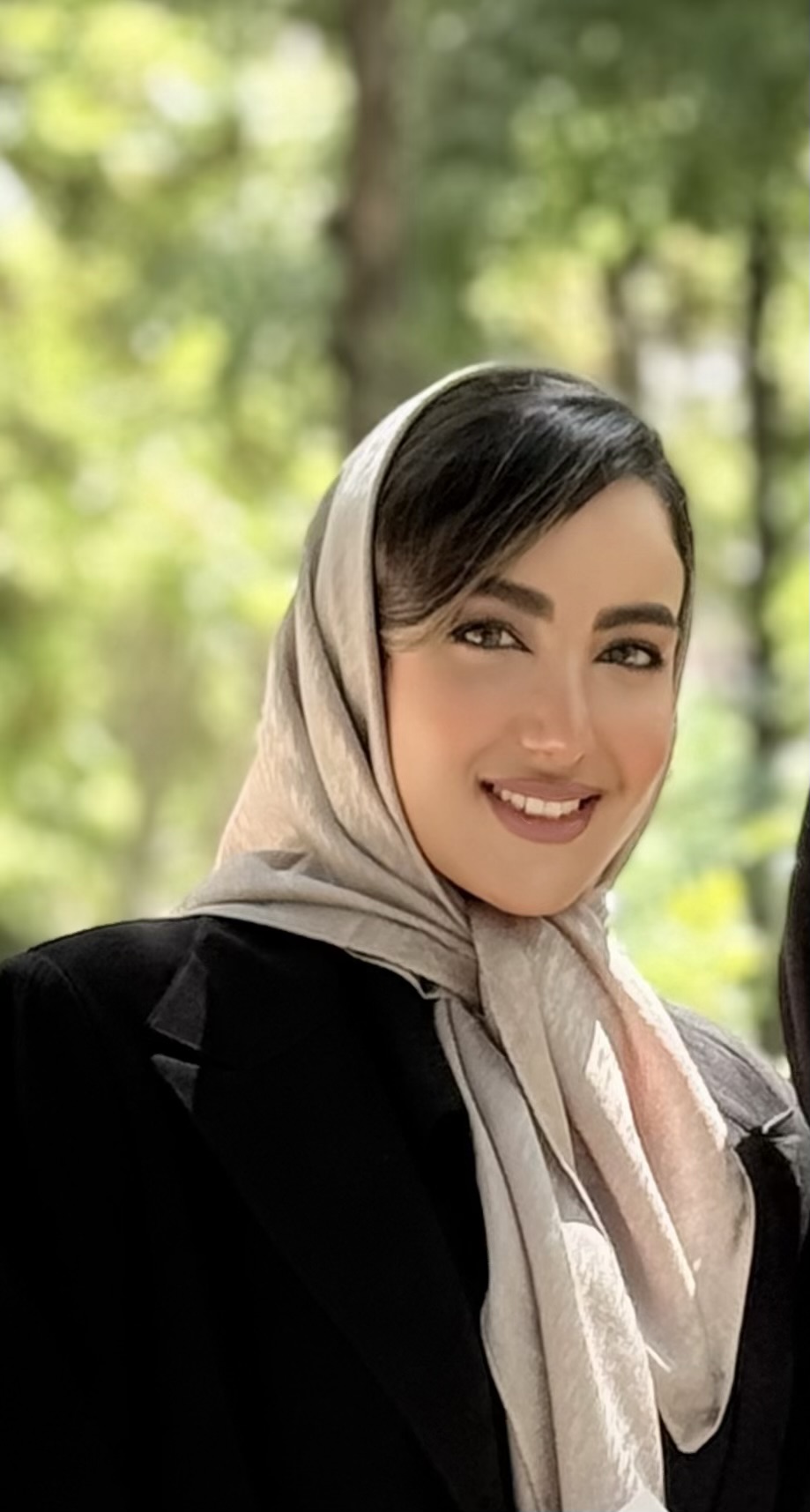 آرزو اسدی | وکیل دادگستری