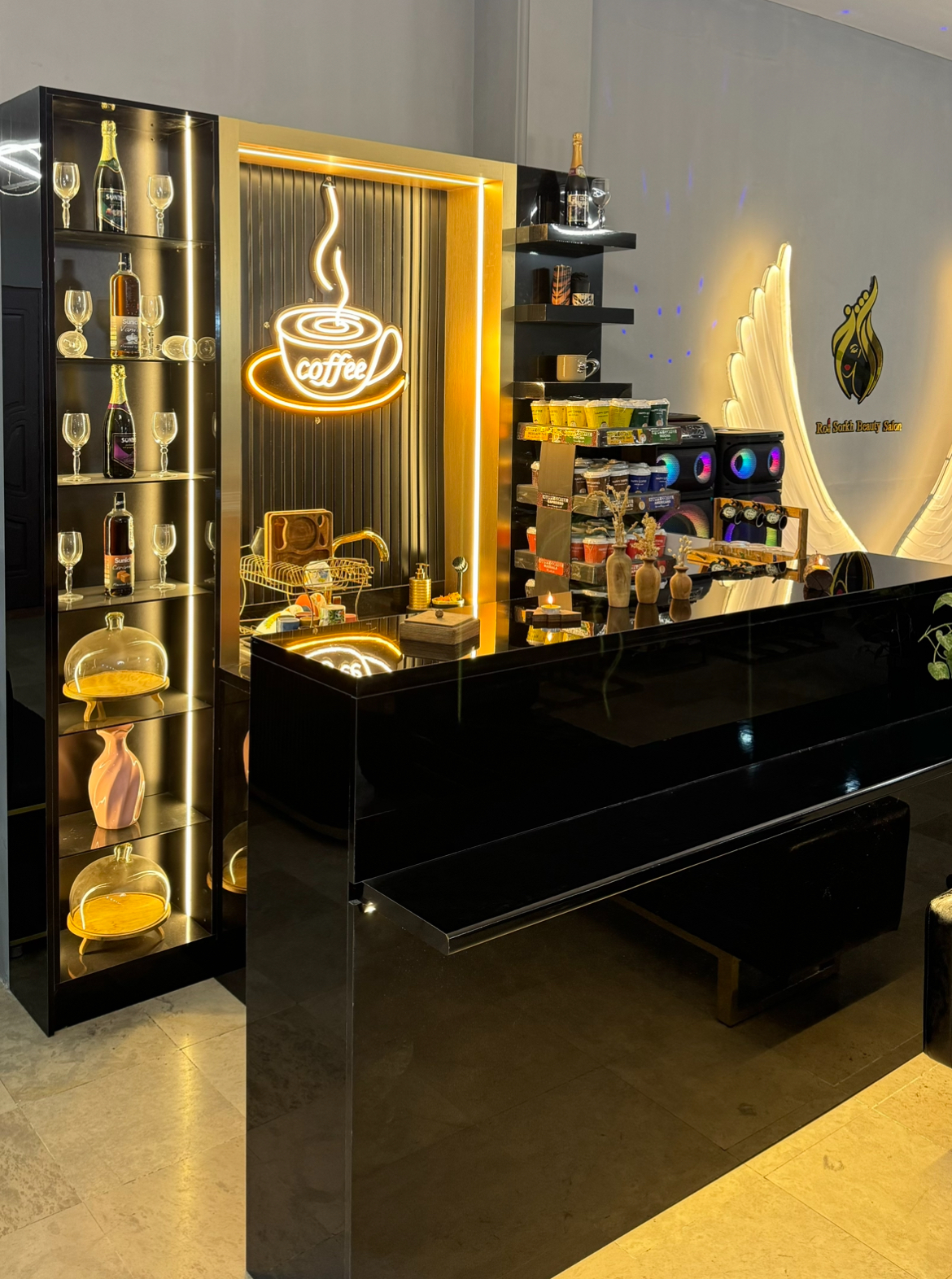 سالن زیبایی رژ سرخ (تخفیف مراجعه اول)