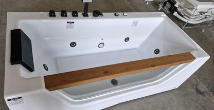 وان و جکوزی آرکا