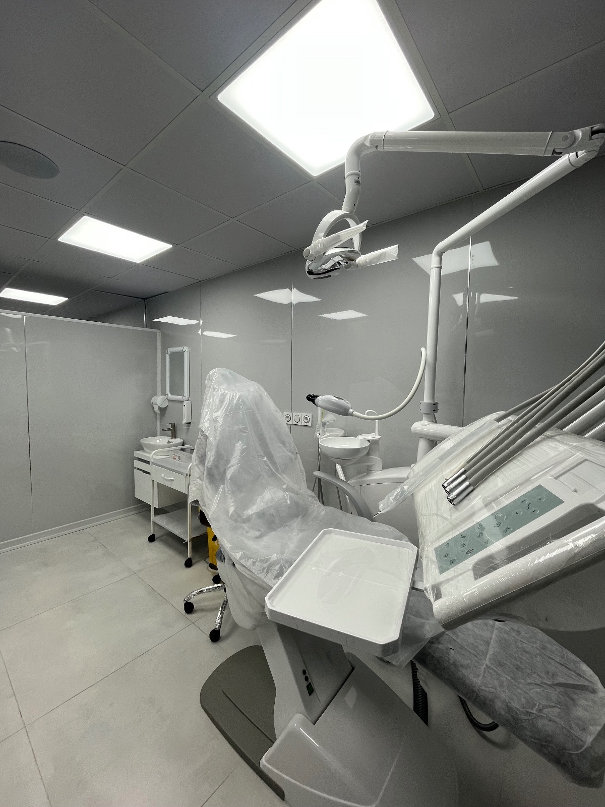 مطب دندانپزشکی دکتر نیکو فتحی