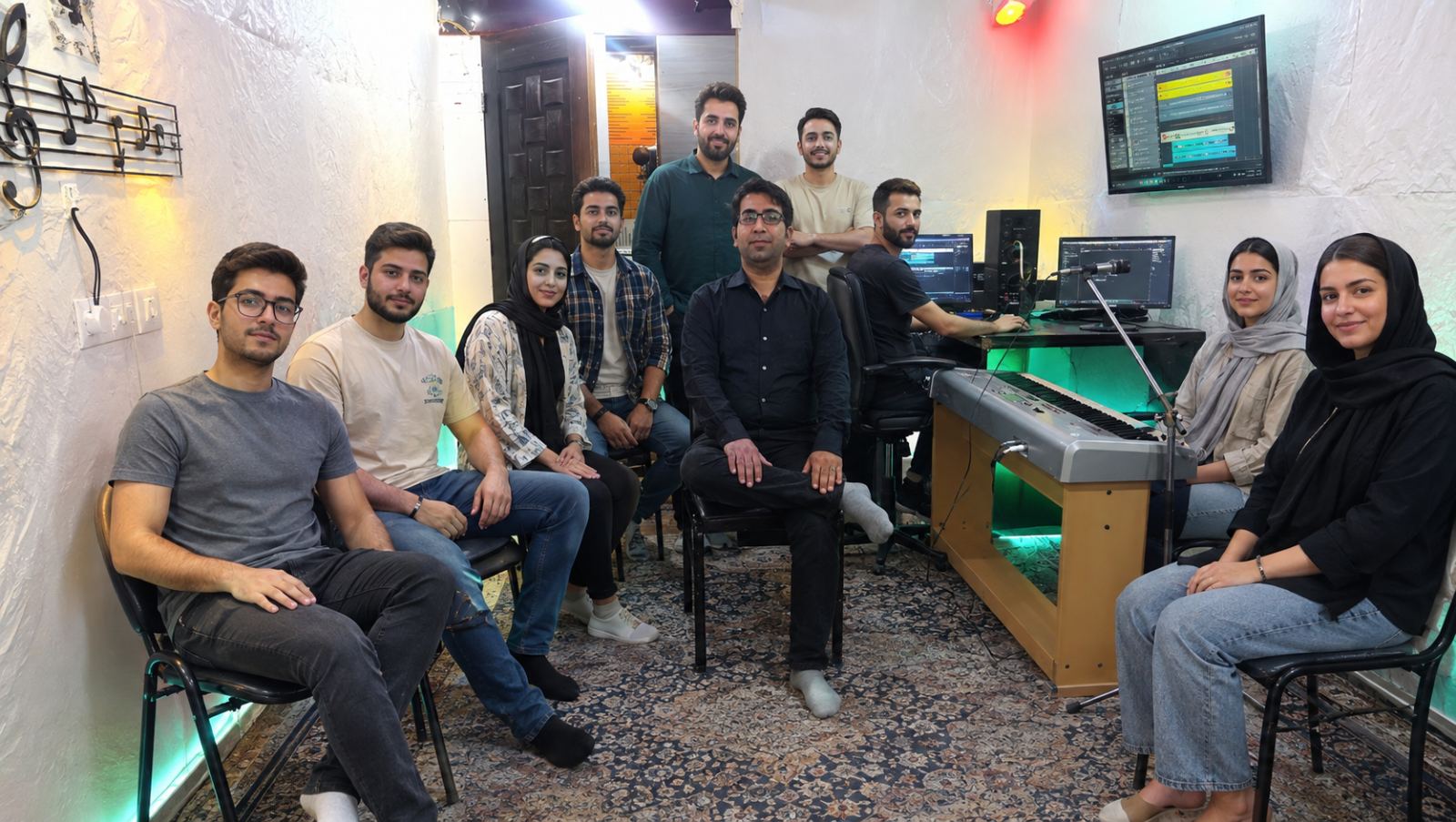 استدیو واموزشگاه موسیقی گرند
