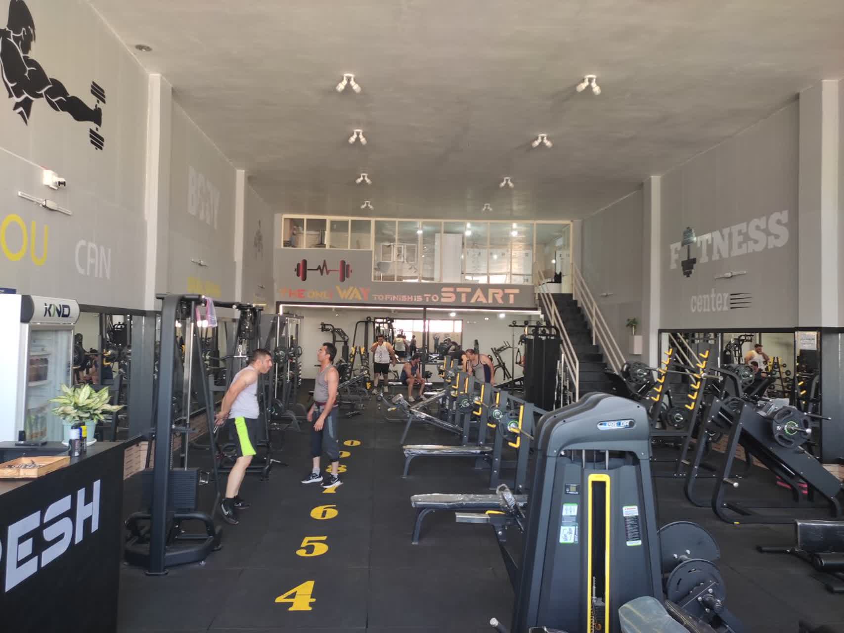 باشگاه بدنسازی تپش