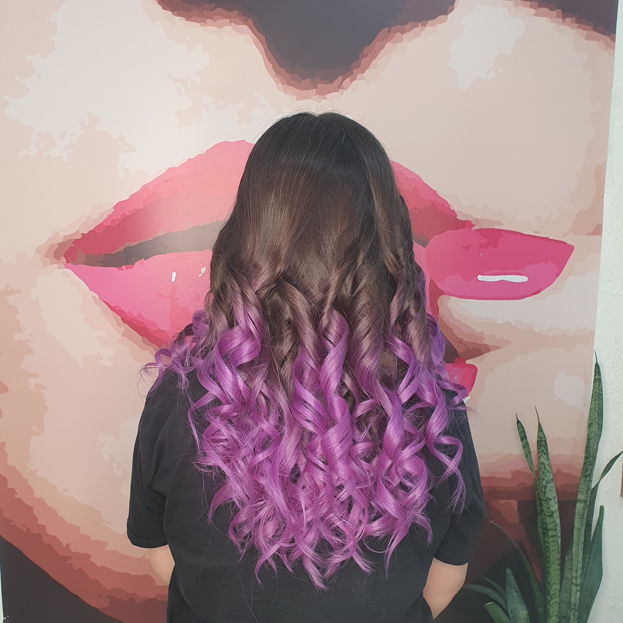 سالن زیبایی روشنک