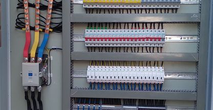 طراحی و ساخت تابلو برق صنعتی و استخر