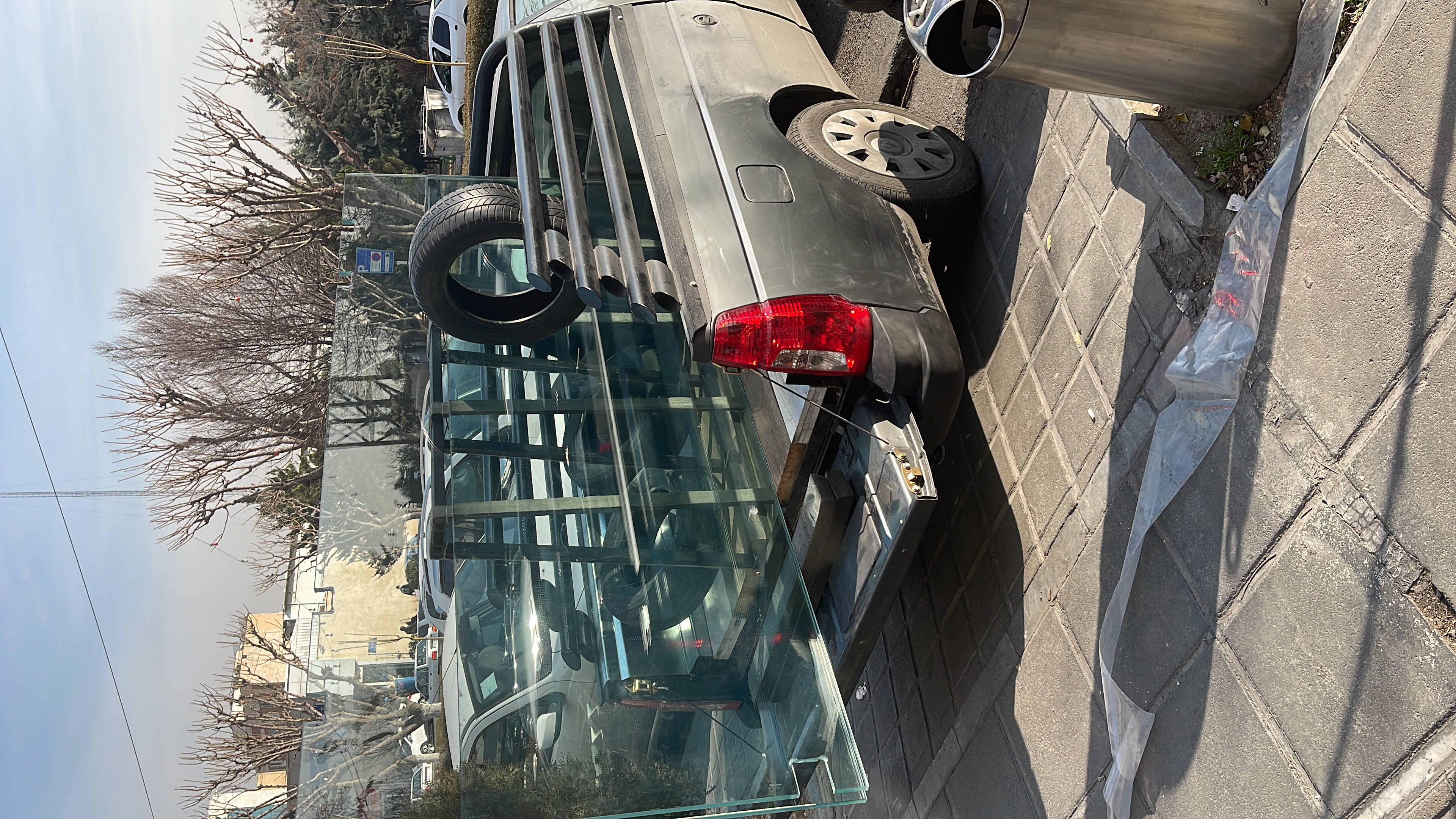 شیشه بار مقدم