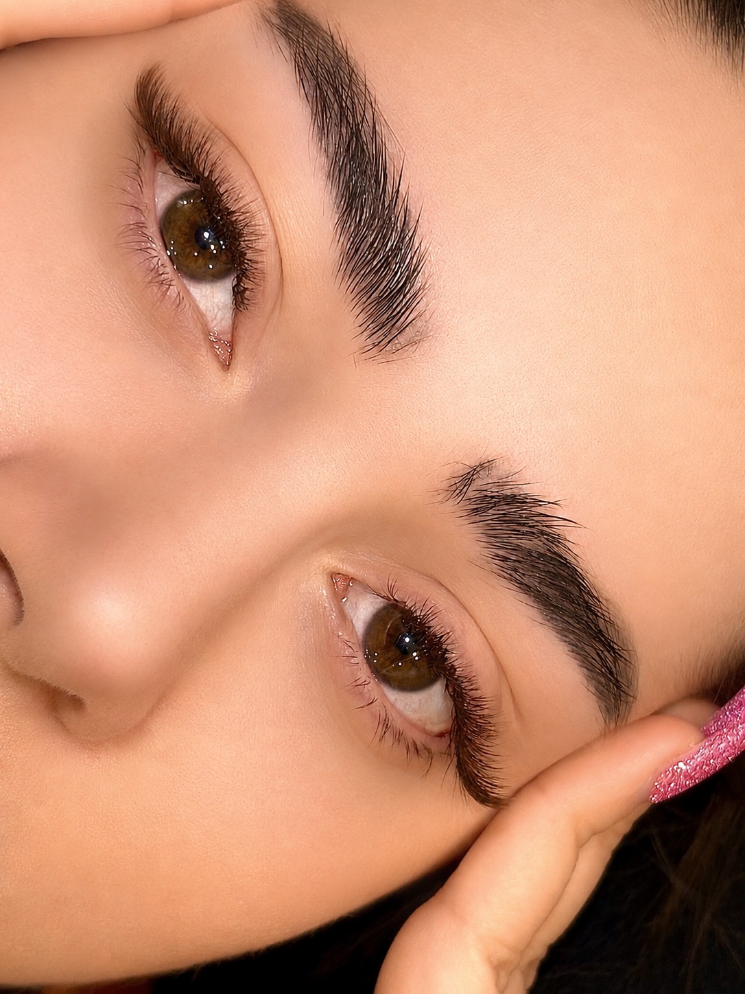 خدمات تخصصی کاشت و اکستنشن مژه فرشته
