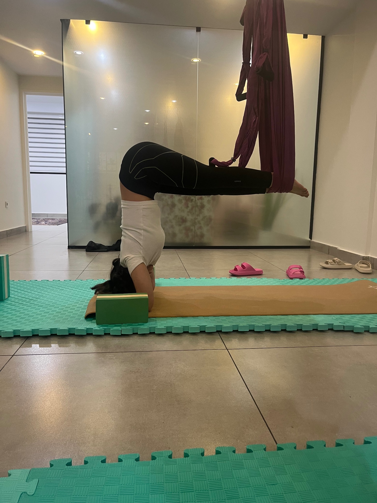 نيلوفرانه يوگا (مركز تخصصى يوگا)