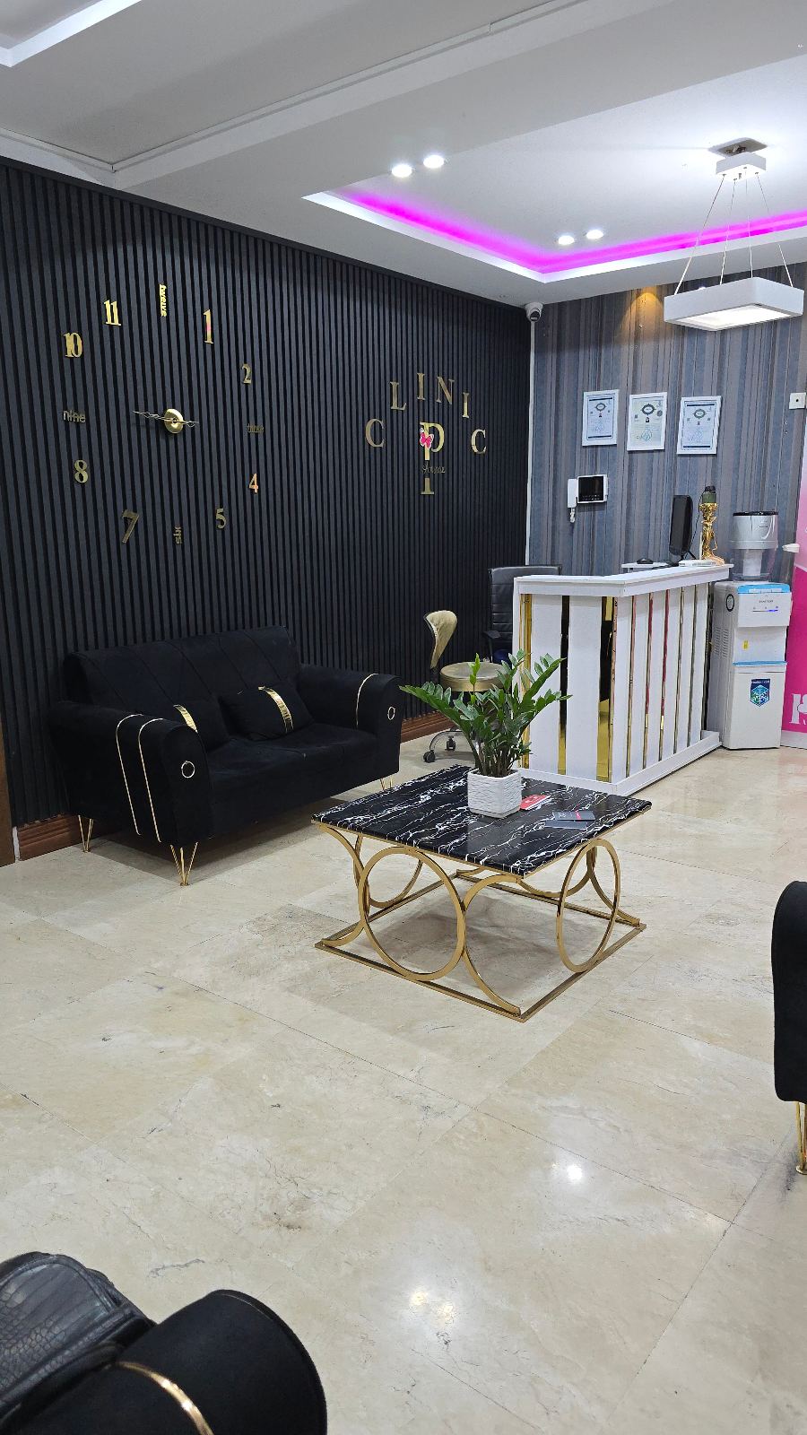 مرکز لیزر و کلینیک زیبایی آروین