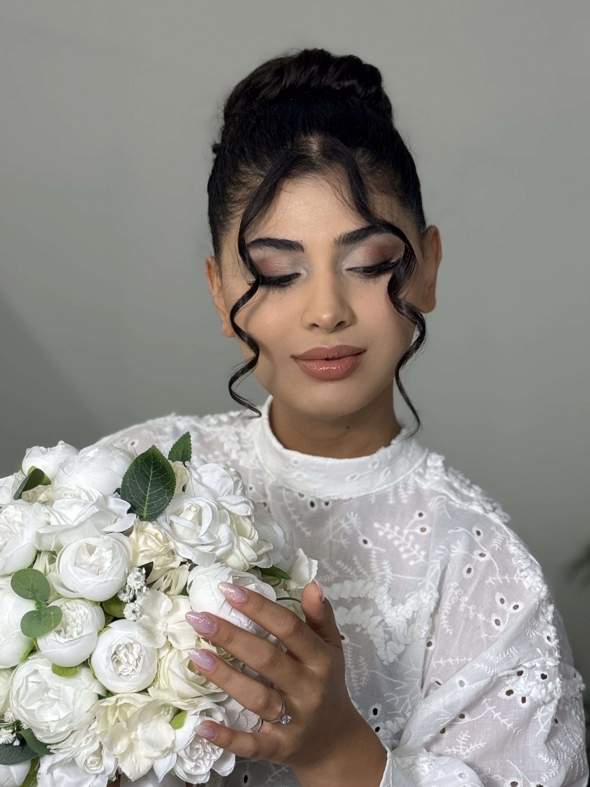 سالن زیبایی و آرایشگاه زنانه نگار