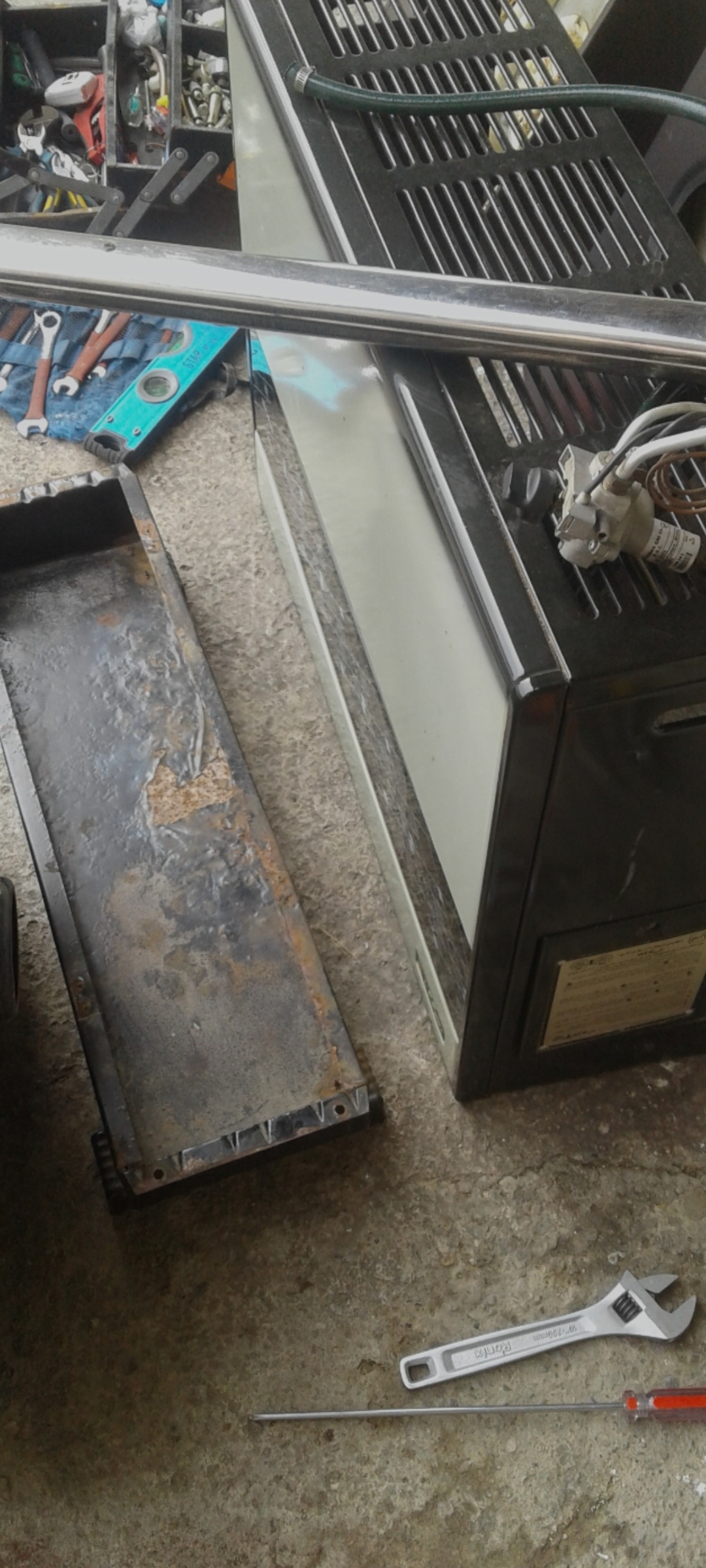 نصب و سرویس بخاری حمید