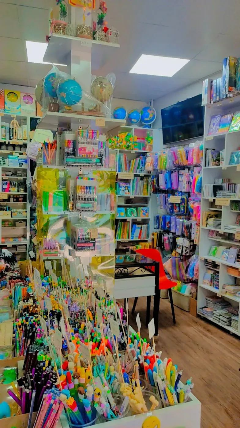 کتابفروشی و لوازم‌التحریری سیمرغ خمام