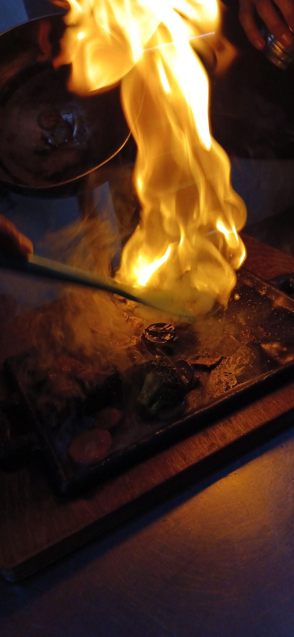 کافه رستوران تین