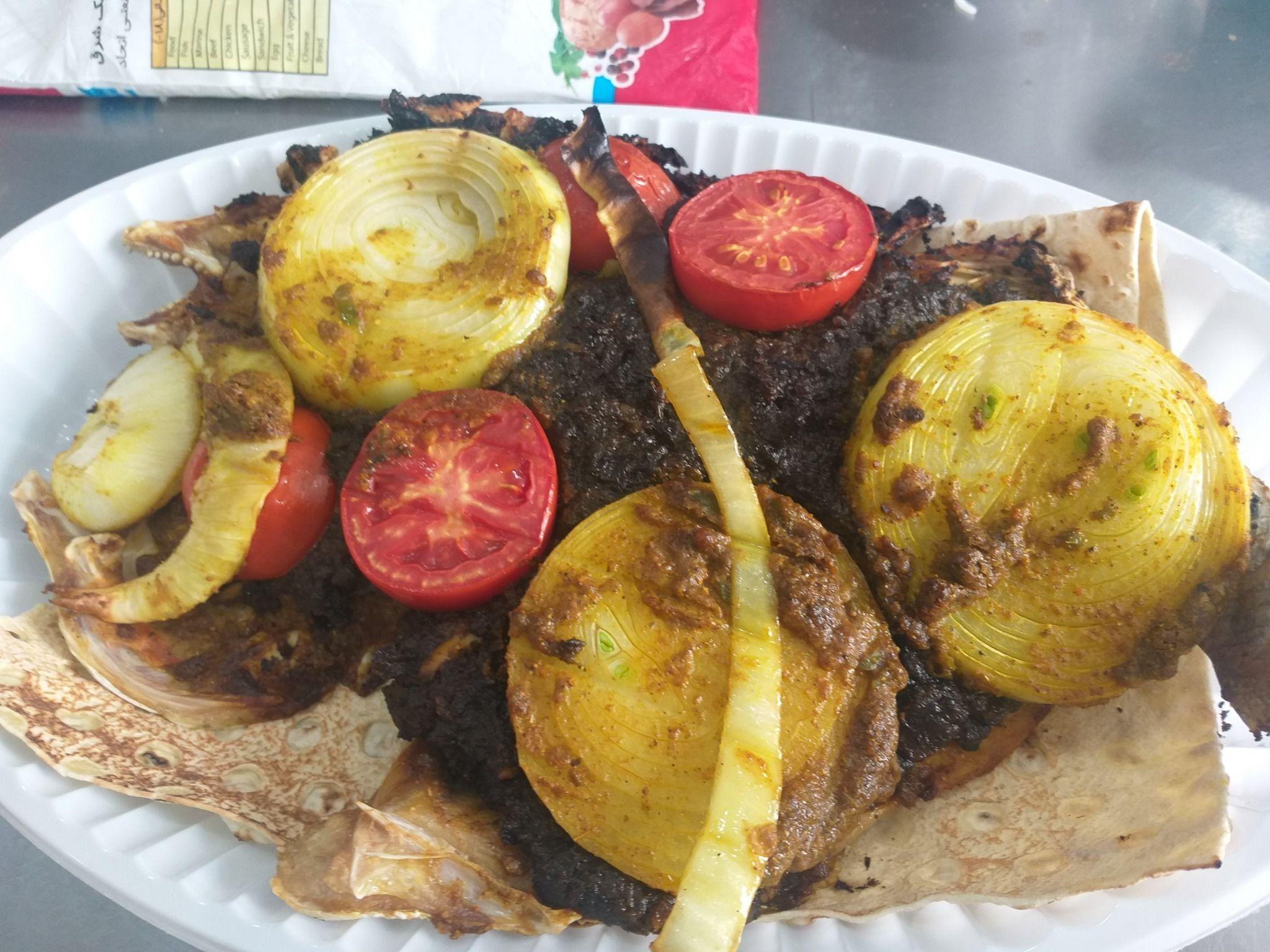 رستوران واشپزخانه بیرون بر درنا