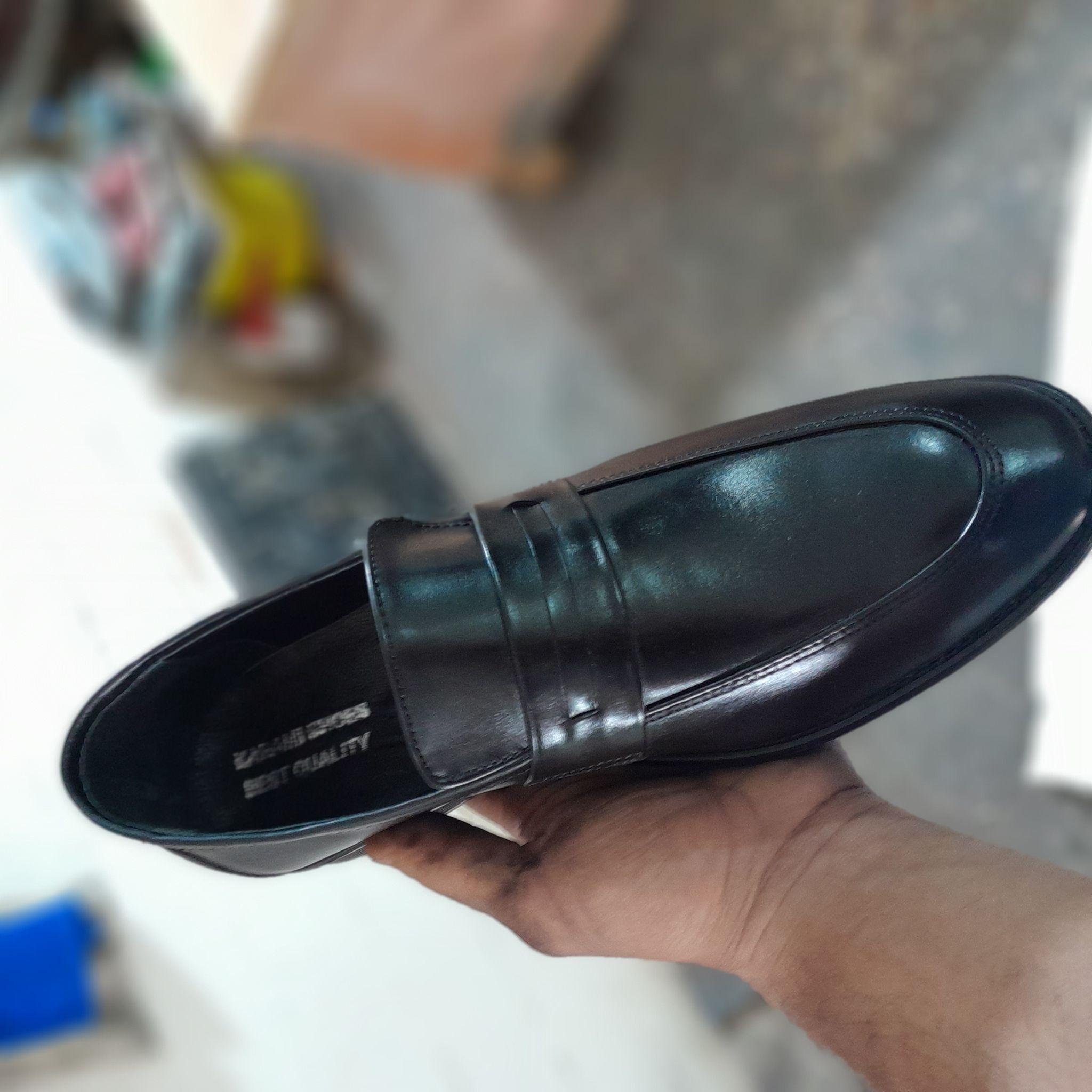 تولید و فروش کفش چرم مردانه کرمی