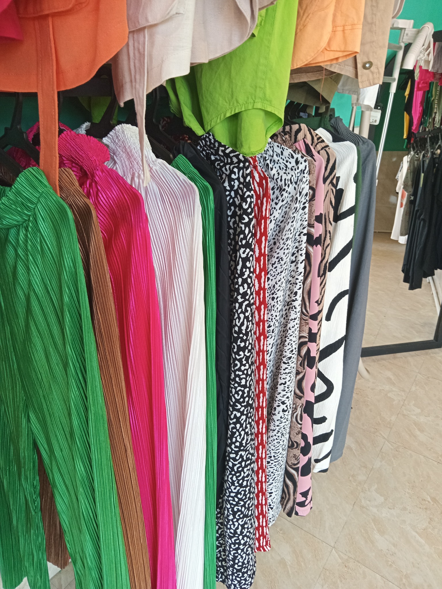 پوشاک زنانه لیمو