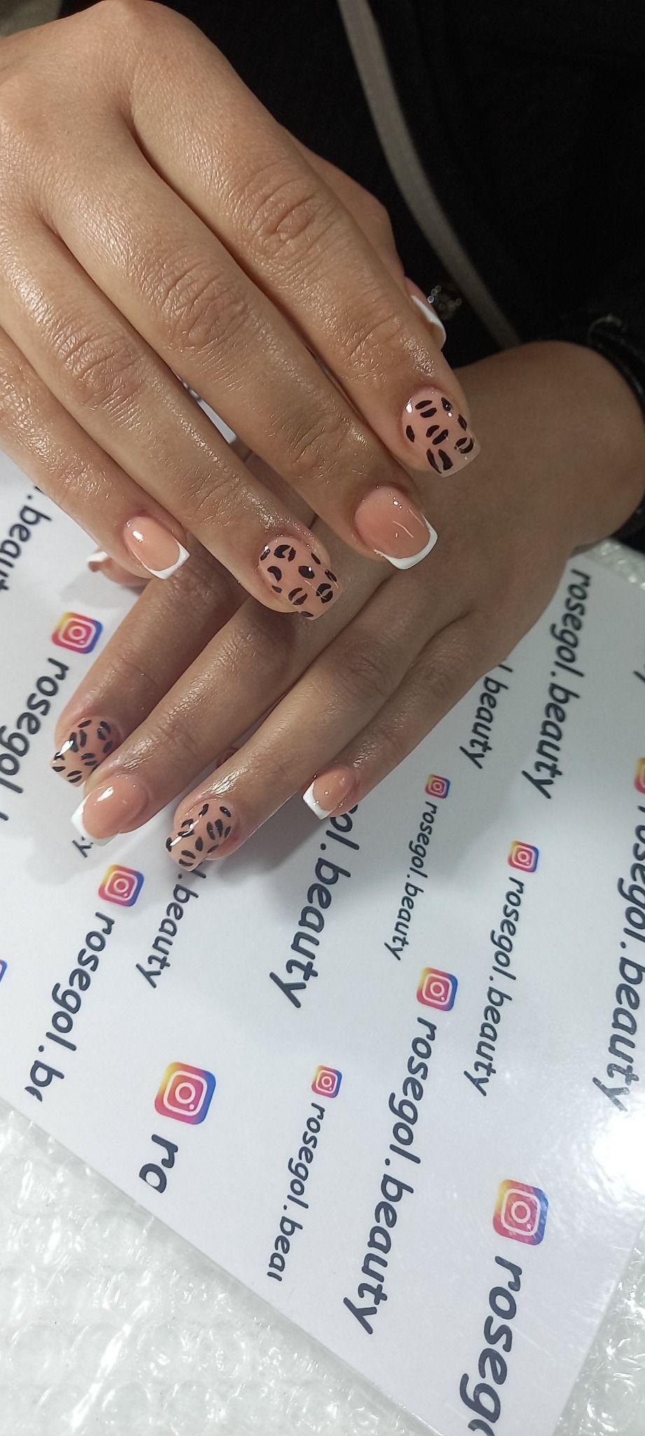 سالن زیبایی رزگل