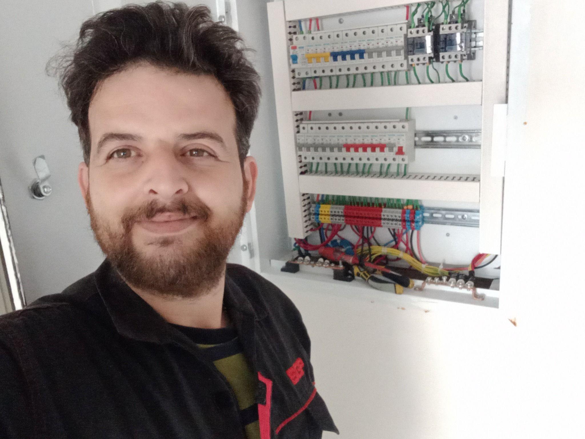 برقکاری و سیمکشی و خدمات فنی ایلیا