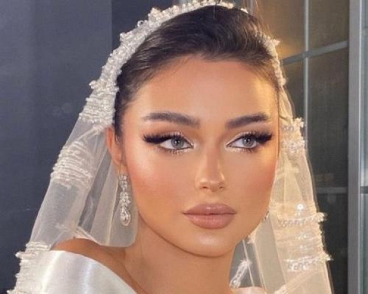 آموزشگاه و سالن زیبایی فَرنو یزد