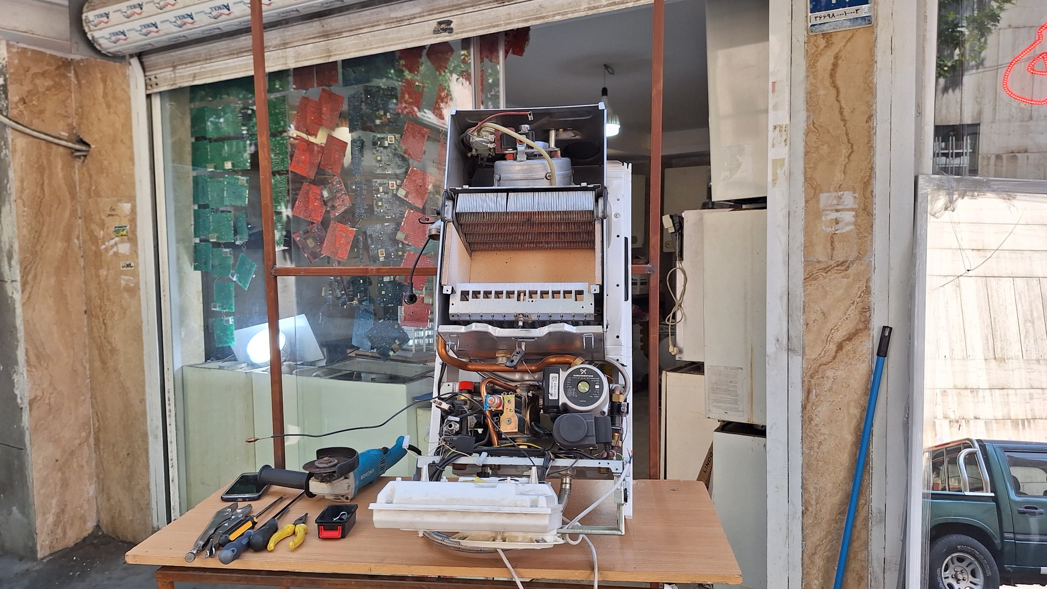 تعمیرات پکیج رضا پیری