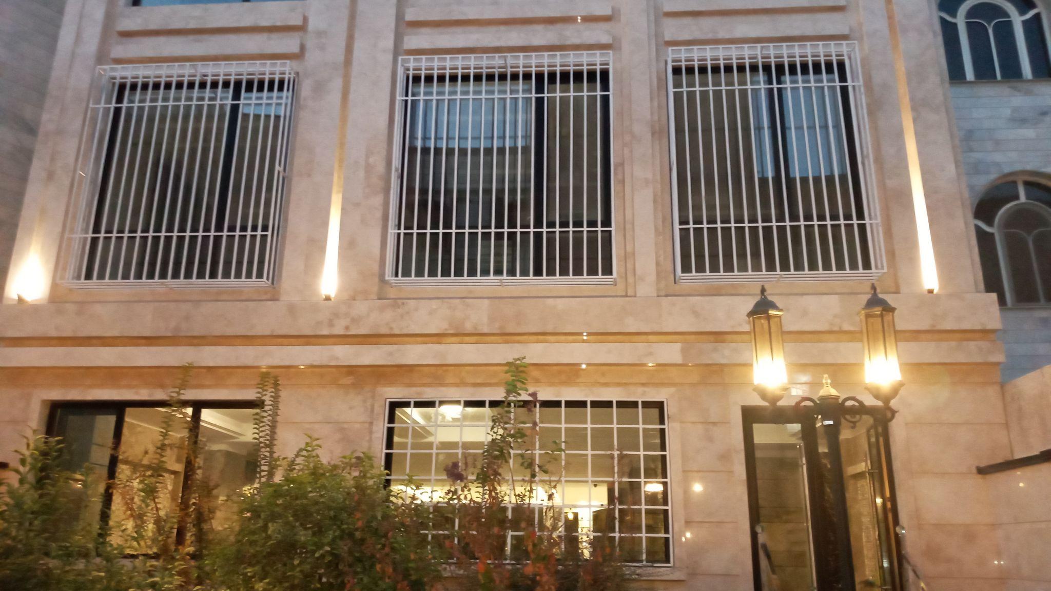 حفاظ شاپ تولید و نصب انواع حفاظ آکاردئونی و حفاظ دیواری