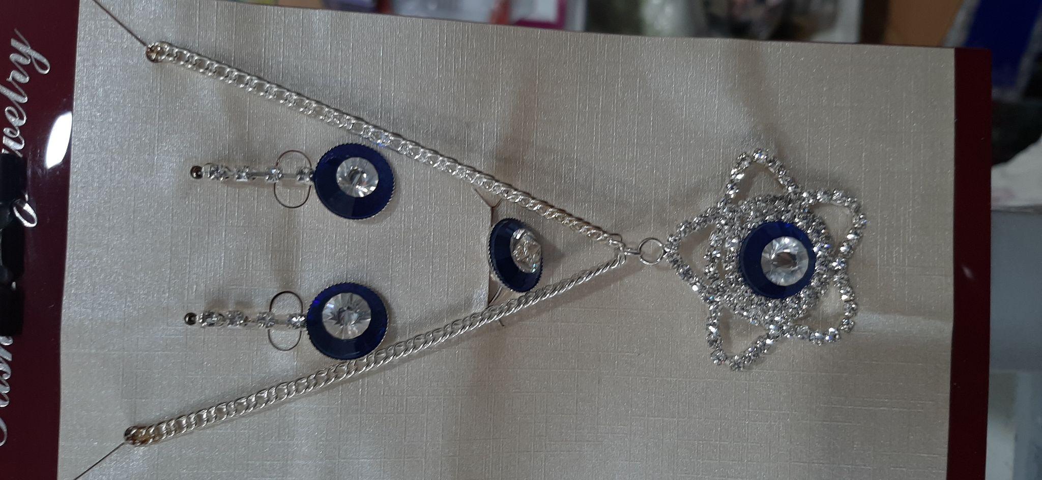 اکسسوری حقیقی